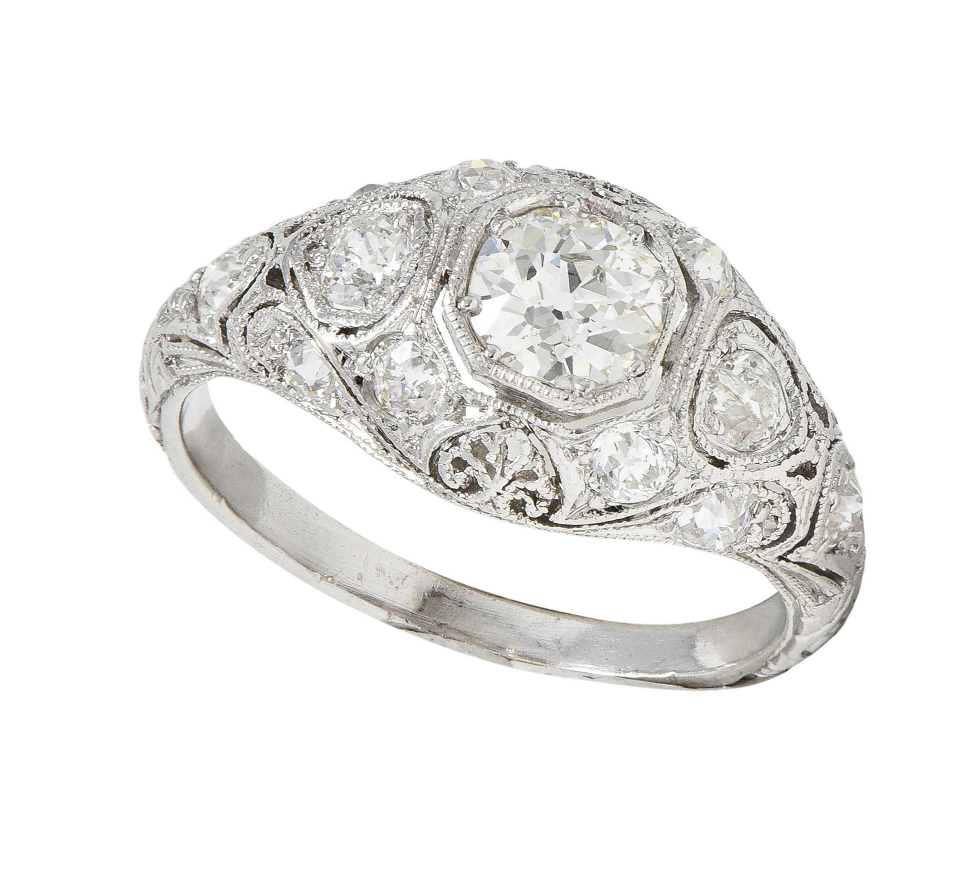 Art Deco 1.50 CTW Old European Diamond Platinum Foliate Vintage Engagement Ring en vente 4