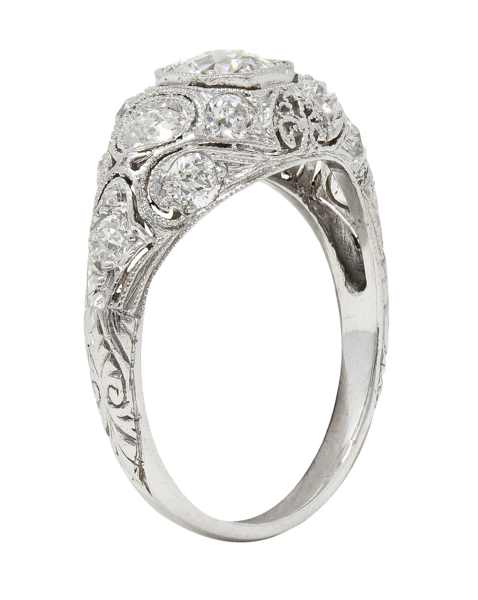 Art Deco 1.50 CTW Old European Diamond Platinum Foliate Vintage Engagement Ring en vente 2