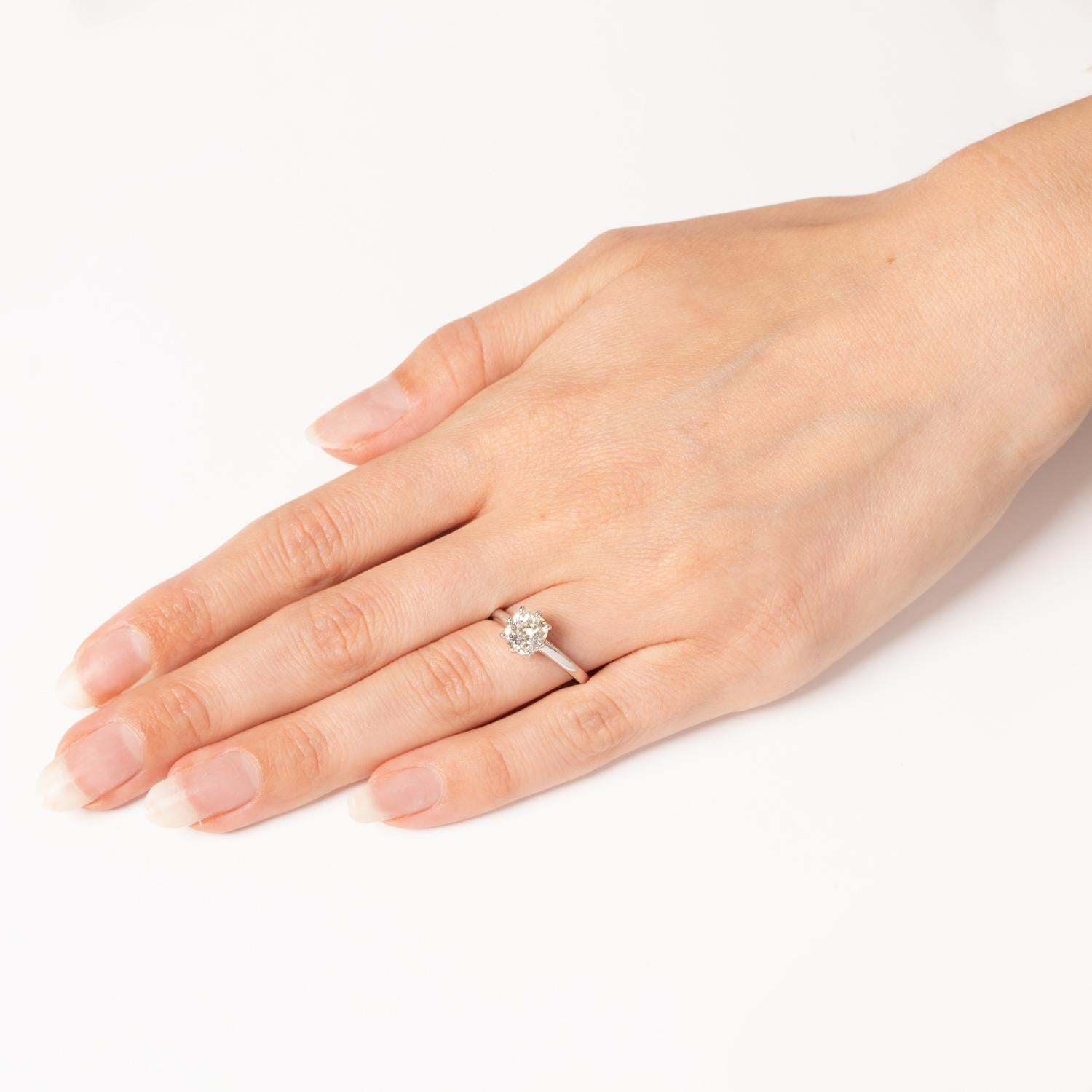 Women's Art Deco 1.50ct Diamond Solitaire Ring, c.1920s For Sale