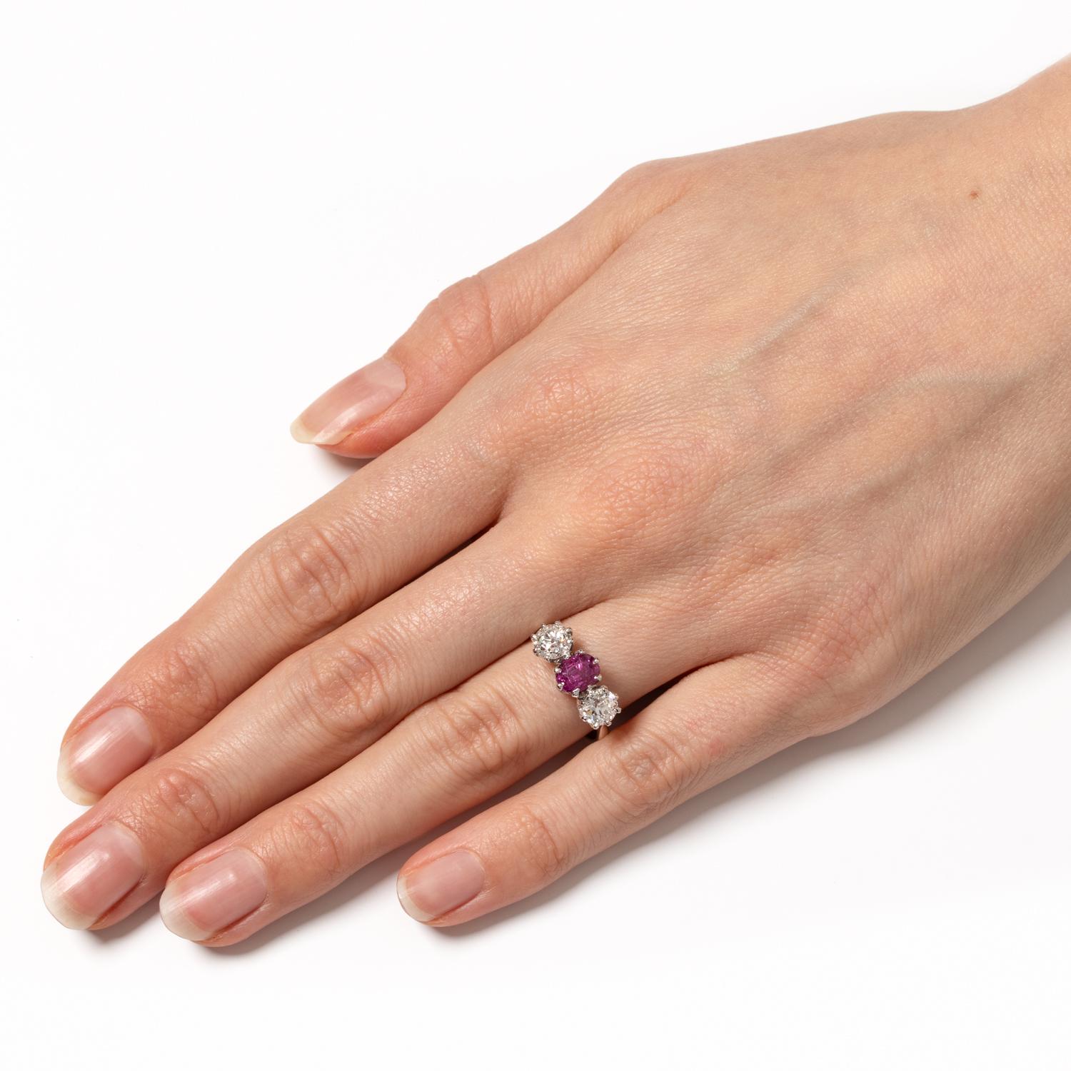 Art Deco 1.50ct Pink Sapphire and Diamond Trilogy Ring, c.1920s For Sale 1