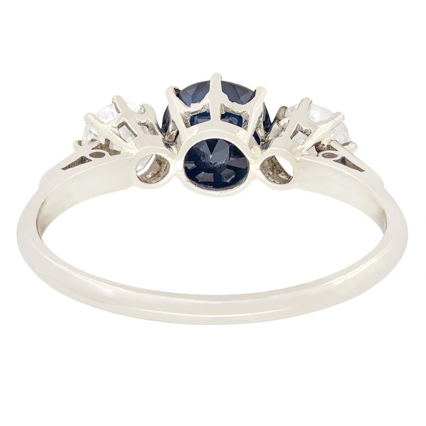 Art Deco 1.50ct Sapphire and Diamond Trilogy Ring, c.1930s In Good Condition In London, GB