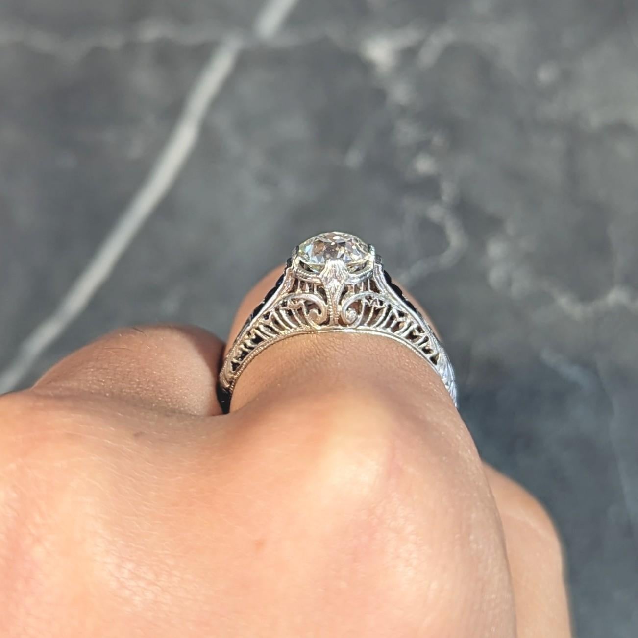 Art Deco 1.52 CTW Old Mine Cut Diamond Sapphire Platinum Vintage Engagement Ring For Sale 8