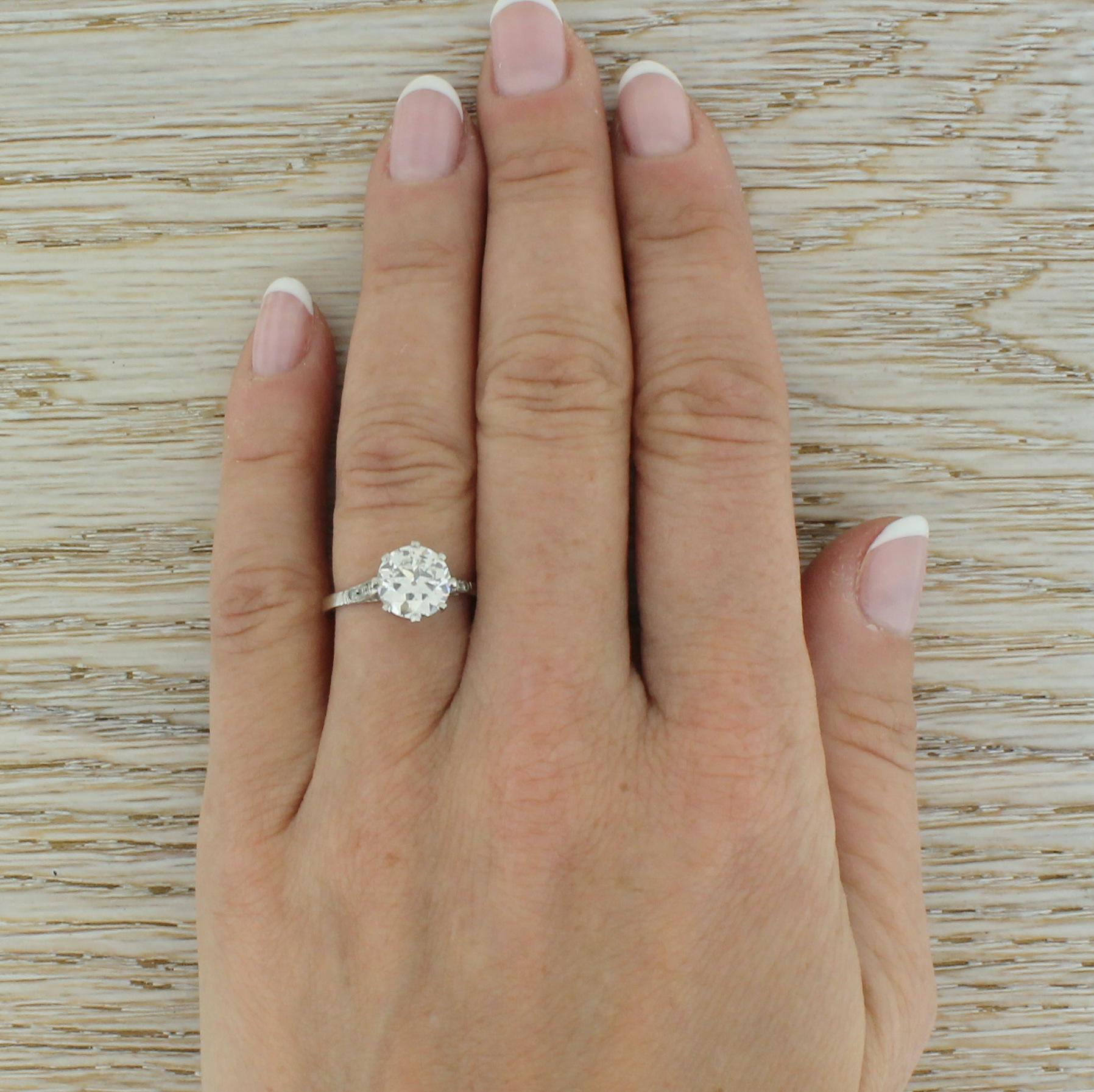 Women's Art Deco 1.53 Carat Old Cut Diamond Platinum Engagement Ring