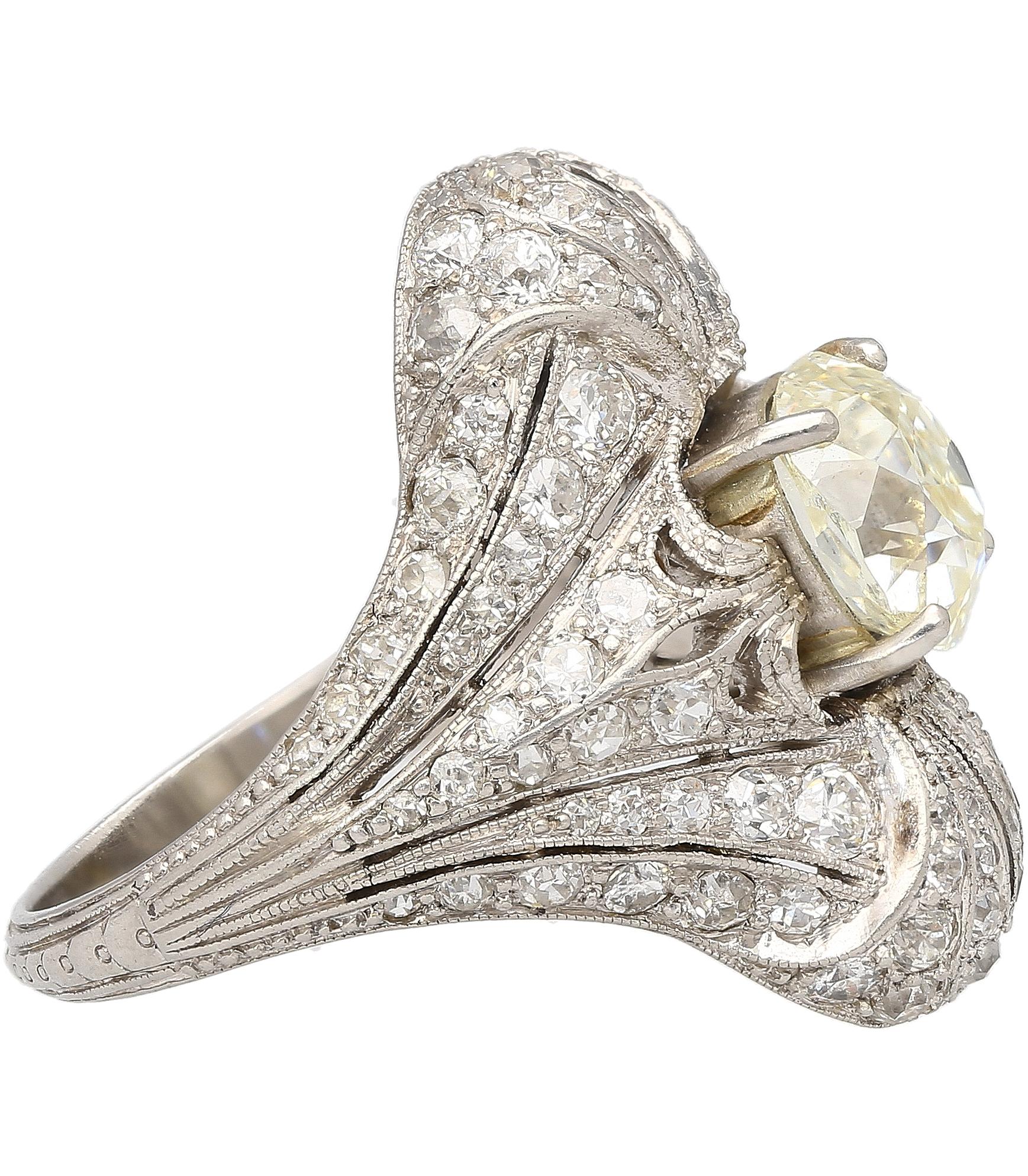 Art Deco 1.55 Carat Old European Cut Diamond Milgrain Filigree Platinum Ring For Sale 1