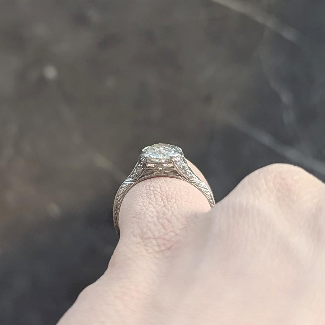 Art Deco 1,55 Karat Old Mine Cut Diamant Platin Vintage Verlobungsring mit Fächerschliff im Angebot 6
