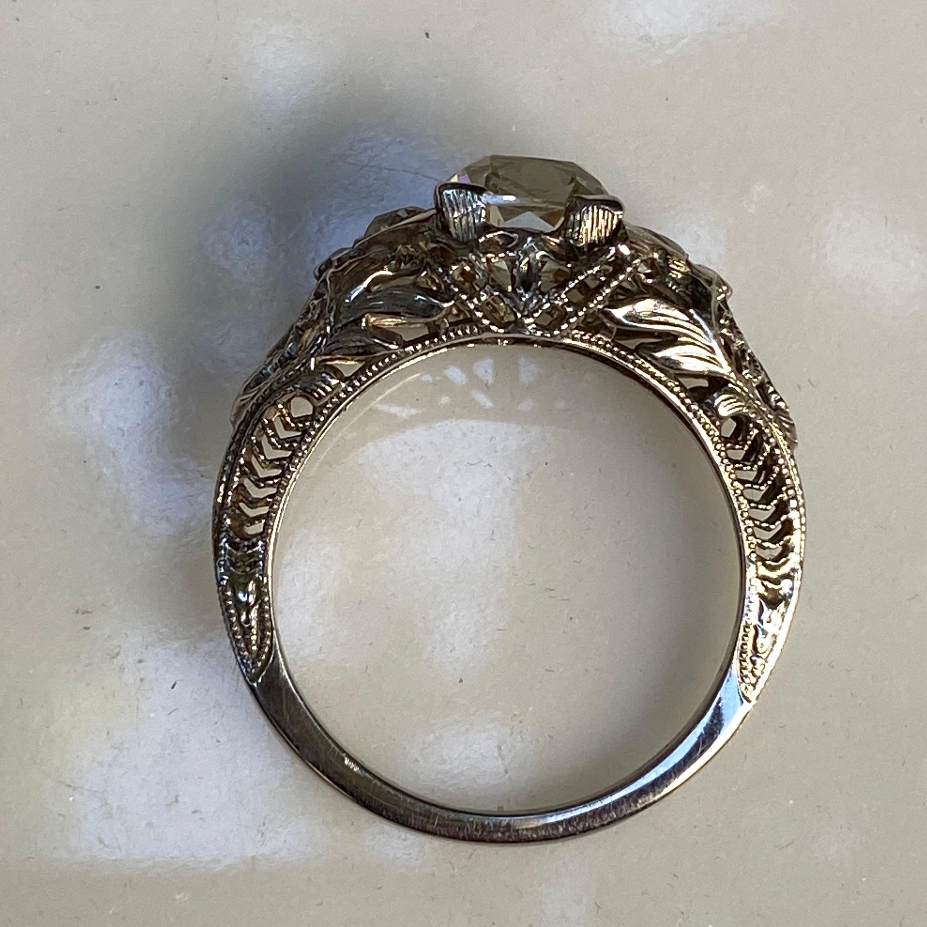 Art Deco 1.57 CTW Diamond 18K Gold Filigree Ring For Sale 10