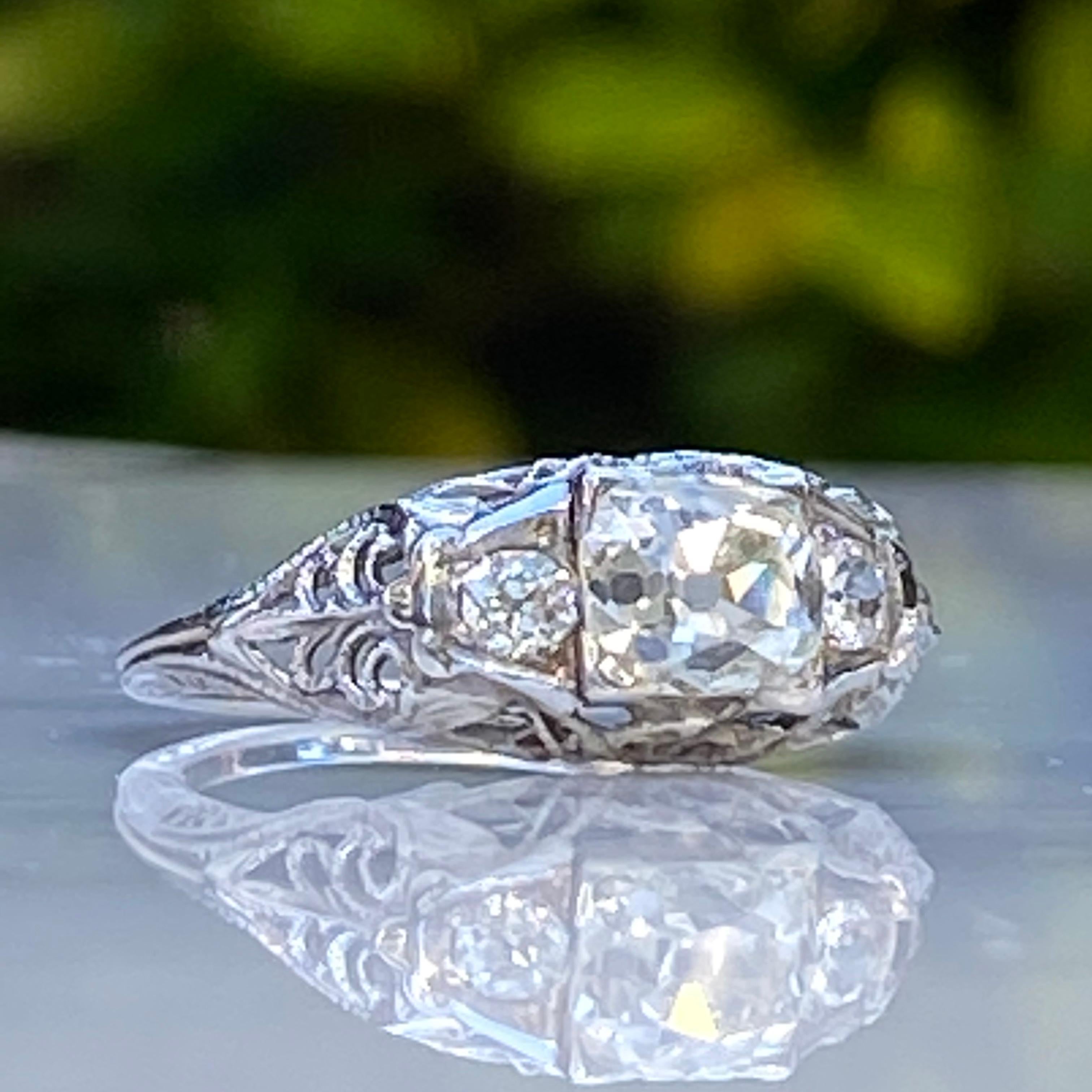 Art Deco 1.57 CTW Diamond 18K Gold Filigree Ring In Excellent Condition For Sale In Scotts Valley, CA