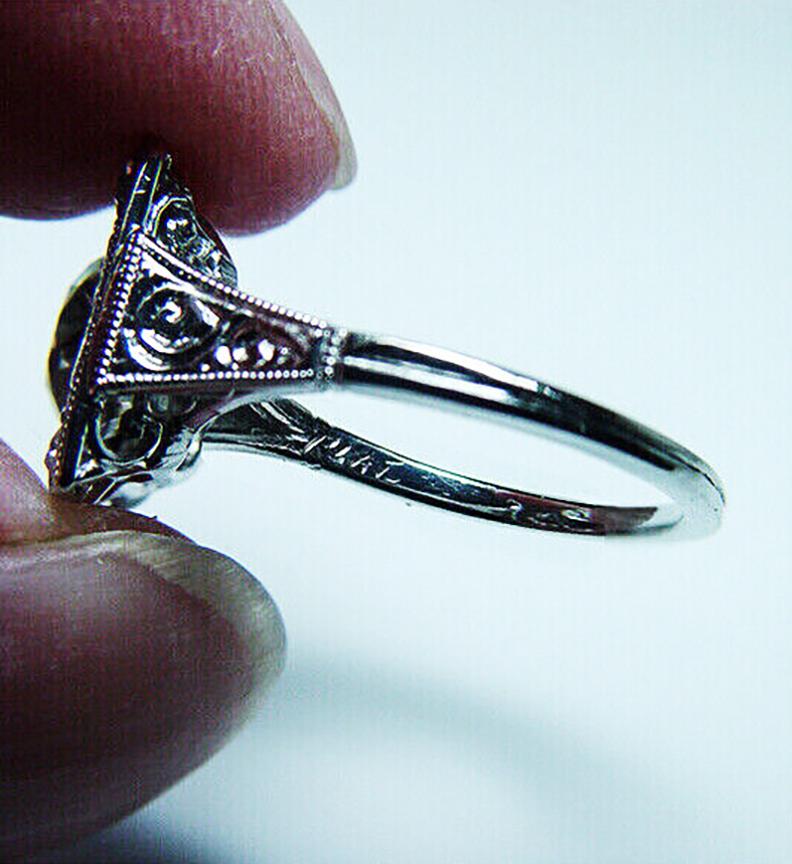 ART DECO 1.57ct center Old European Diamond Platinum Engagement Ring Appraisal For Sale 9