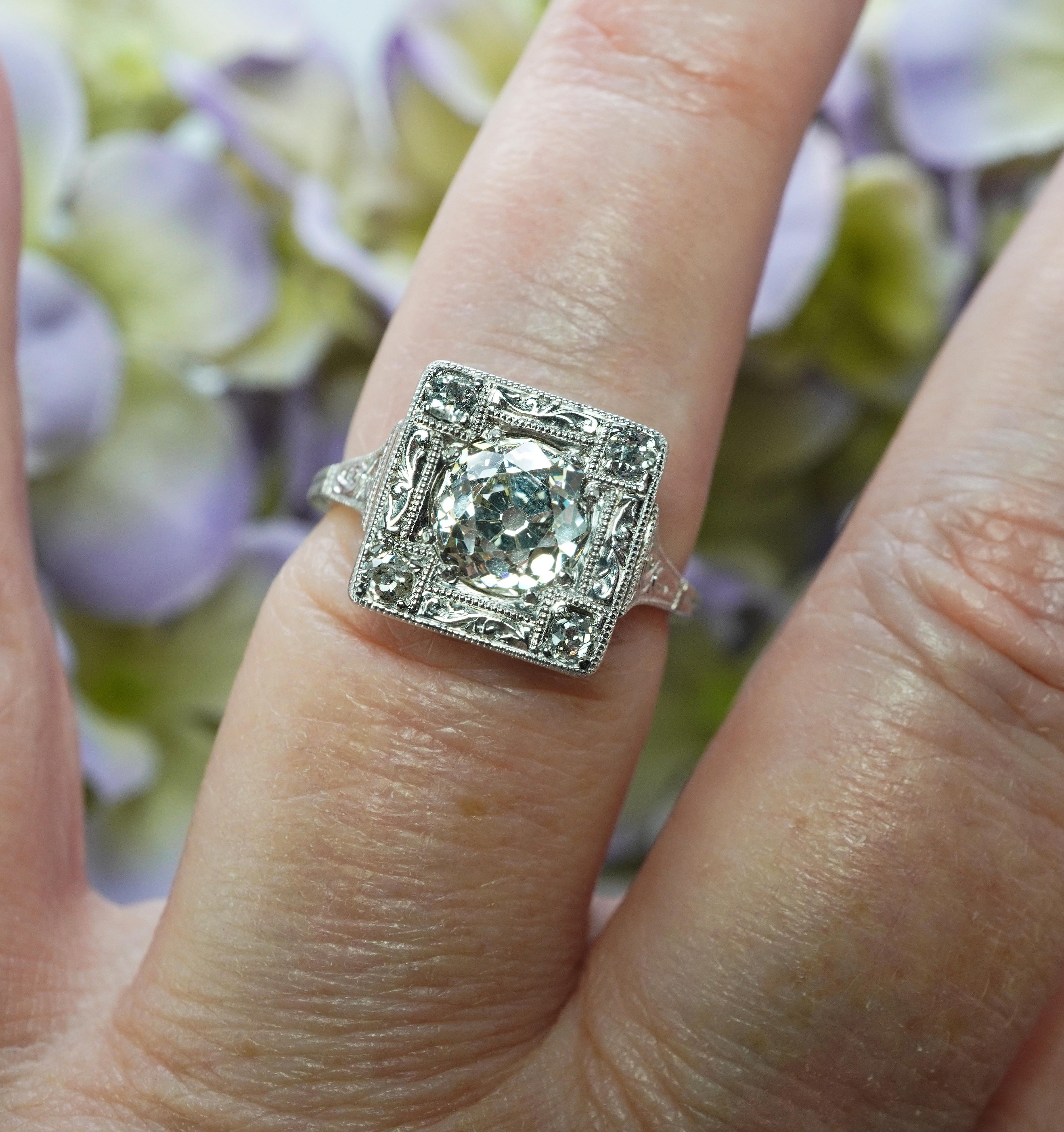 ART DECO 1.57ct center Old European Diamond Platinum Engagement Ring Appraisal In Good Condition For Sale In Brambleton, US