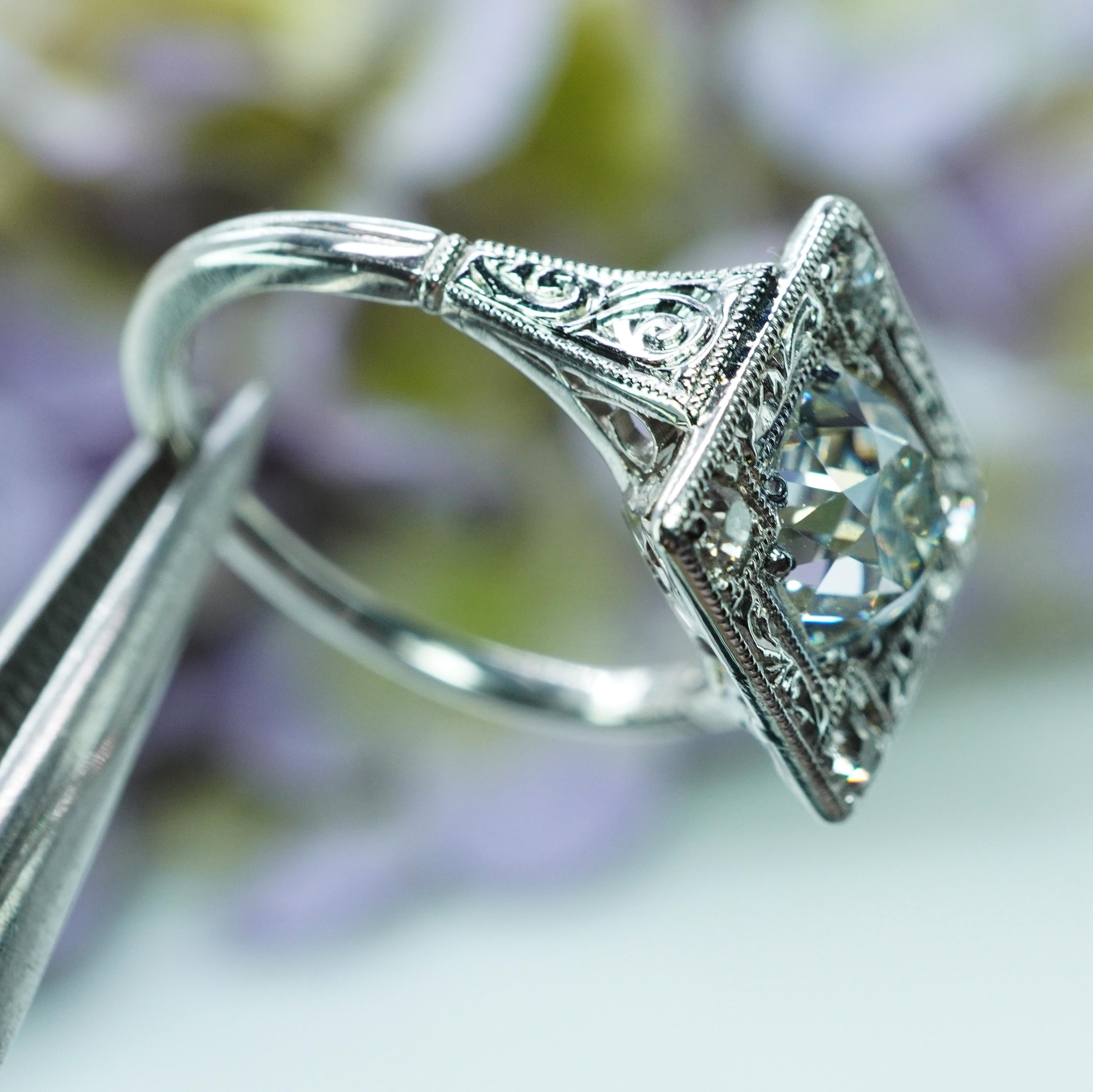 Women's ART DECO 1.57ct center Old European Diamond Platinum Engagement Ring Appraisal For Sale