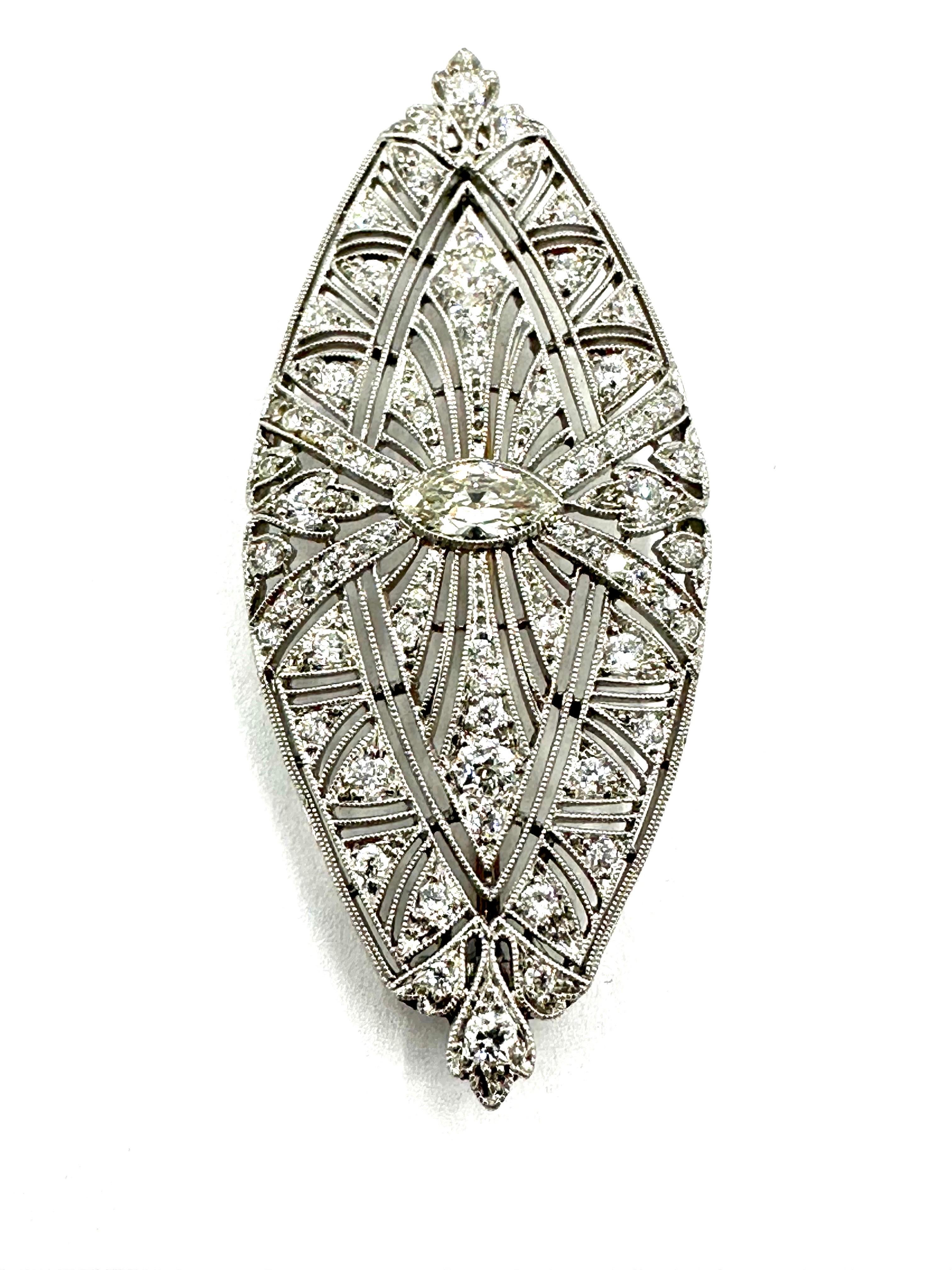 Art Deco 1.59 Carat Diamond Platinum Brooch For Sale 2