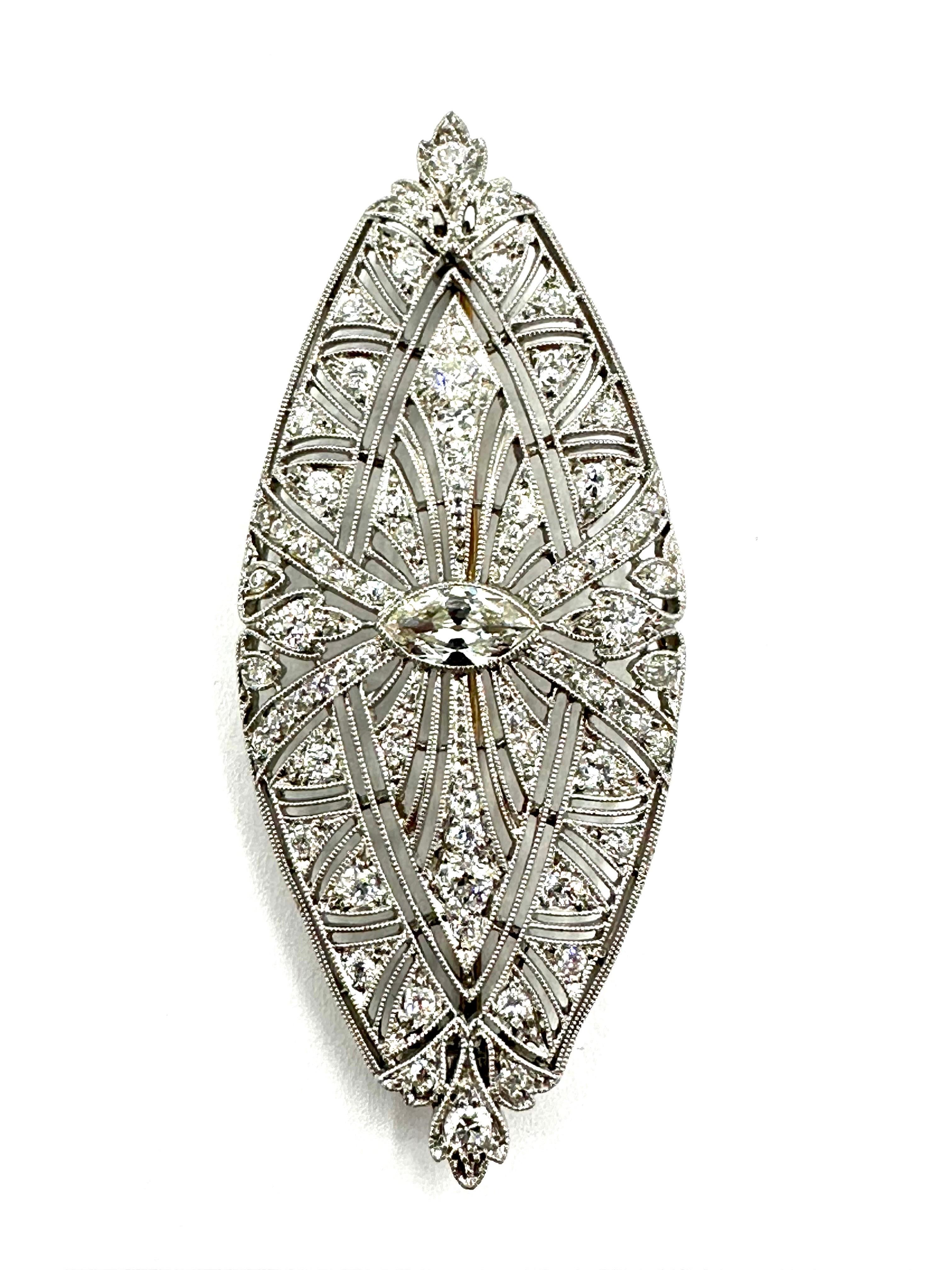 Art Deco 1.59 Carat Diamond Platinum Brooch For Sale 3