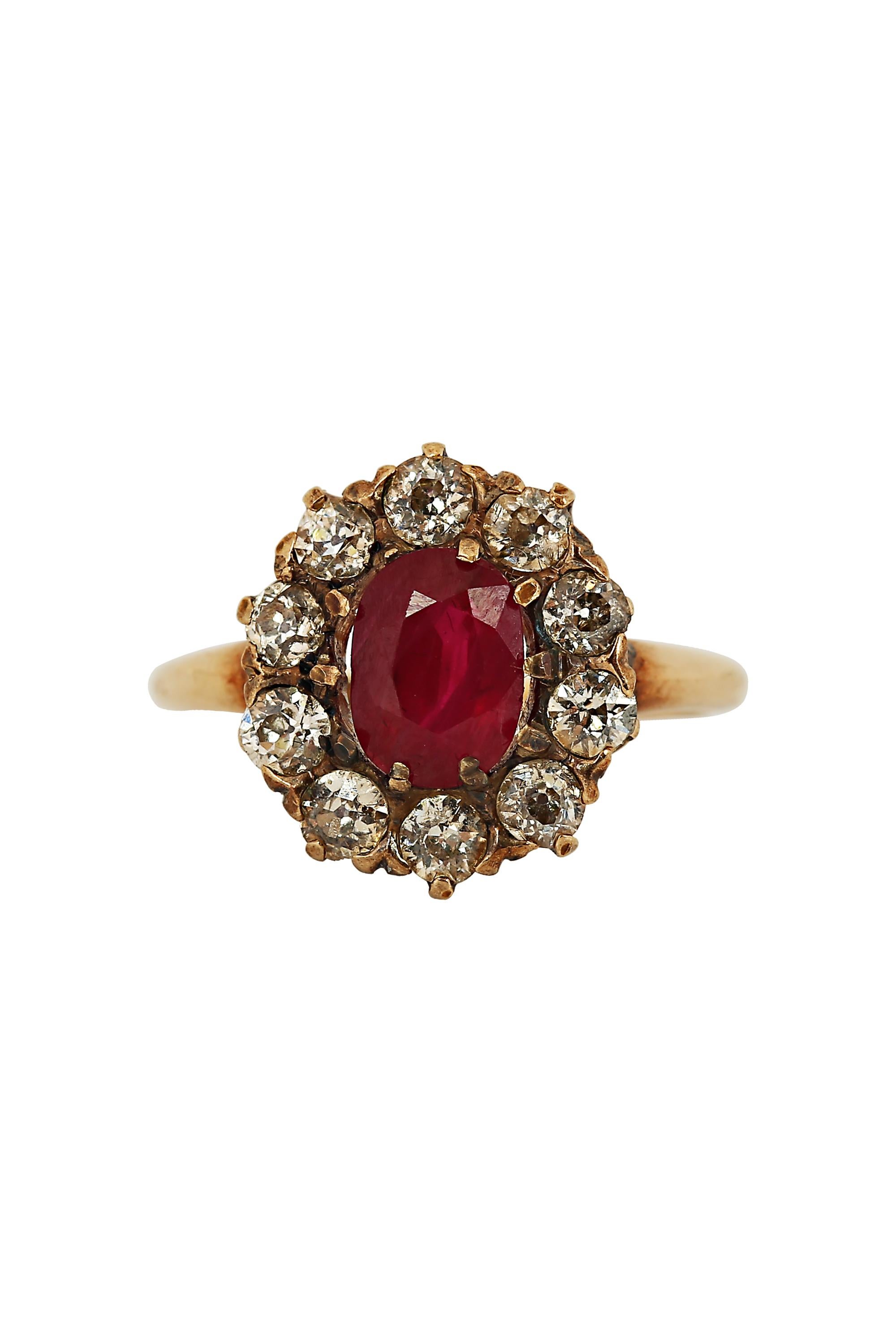 Bague Art déco avec halo de diamants et rubis de 1,60 carat État moyen - En vente à beverly hills, CA