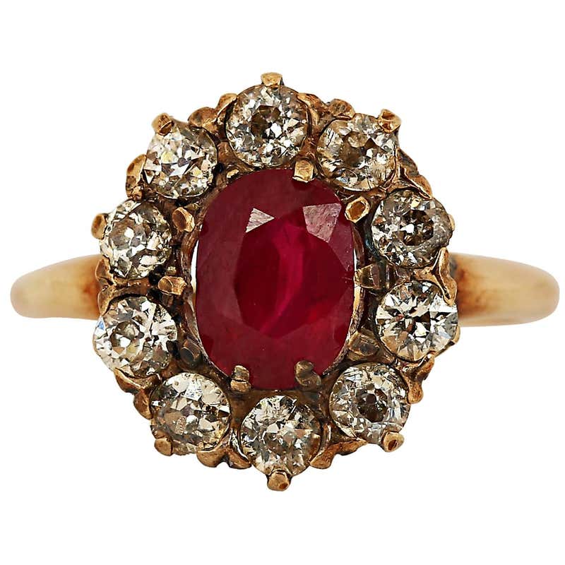Ruby and Diamond Ring For Sale at 1stDibs