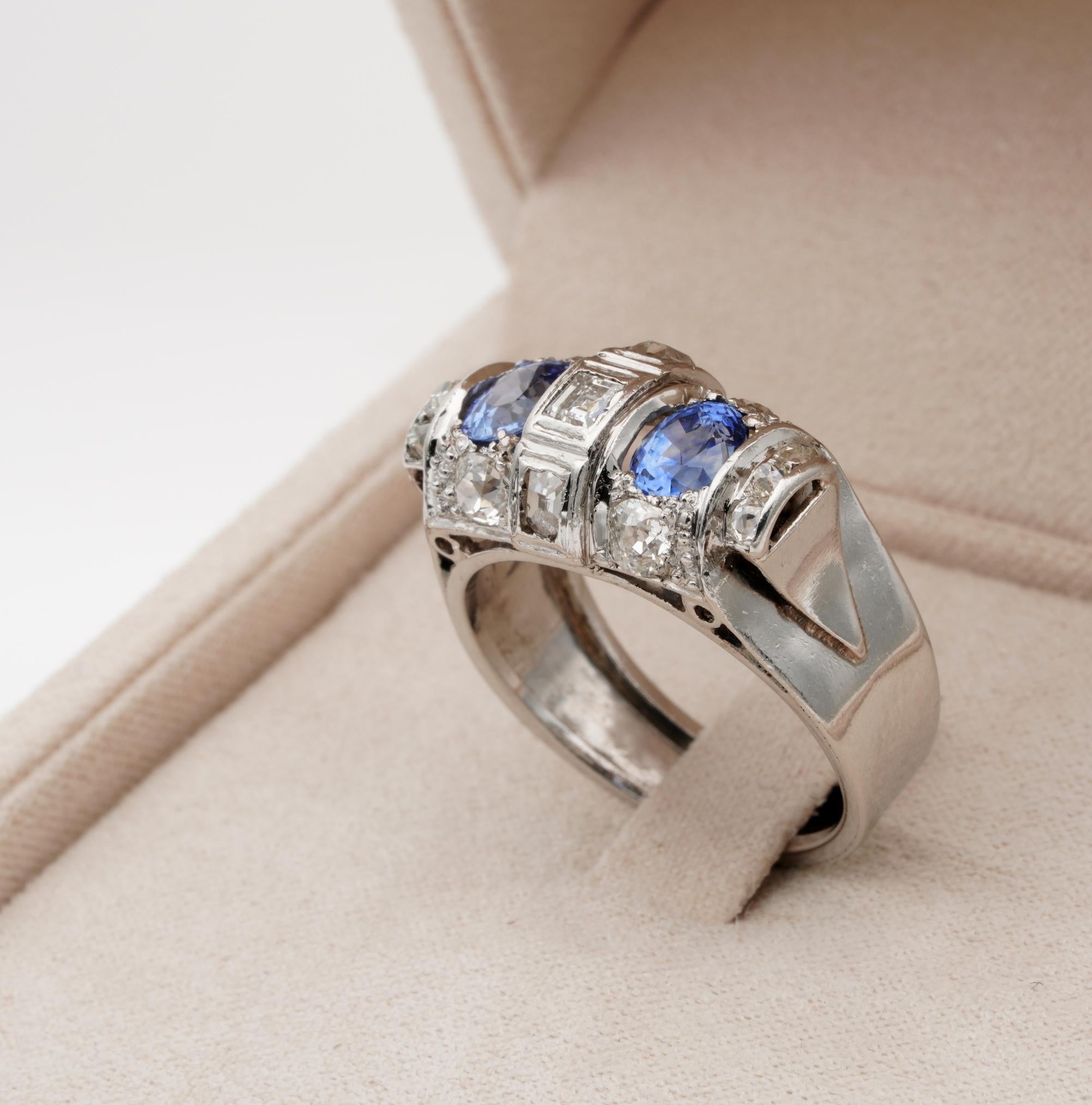Art Deco 1.60 Carat Natural Sapphire and 1.40 Carat Old Cut Diamond Rare Ring For Sale 2