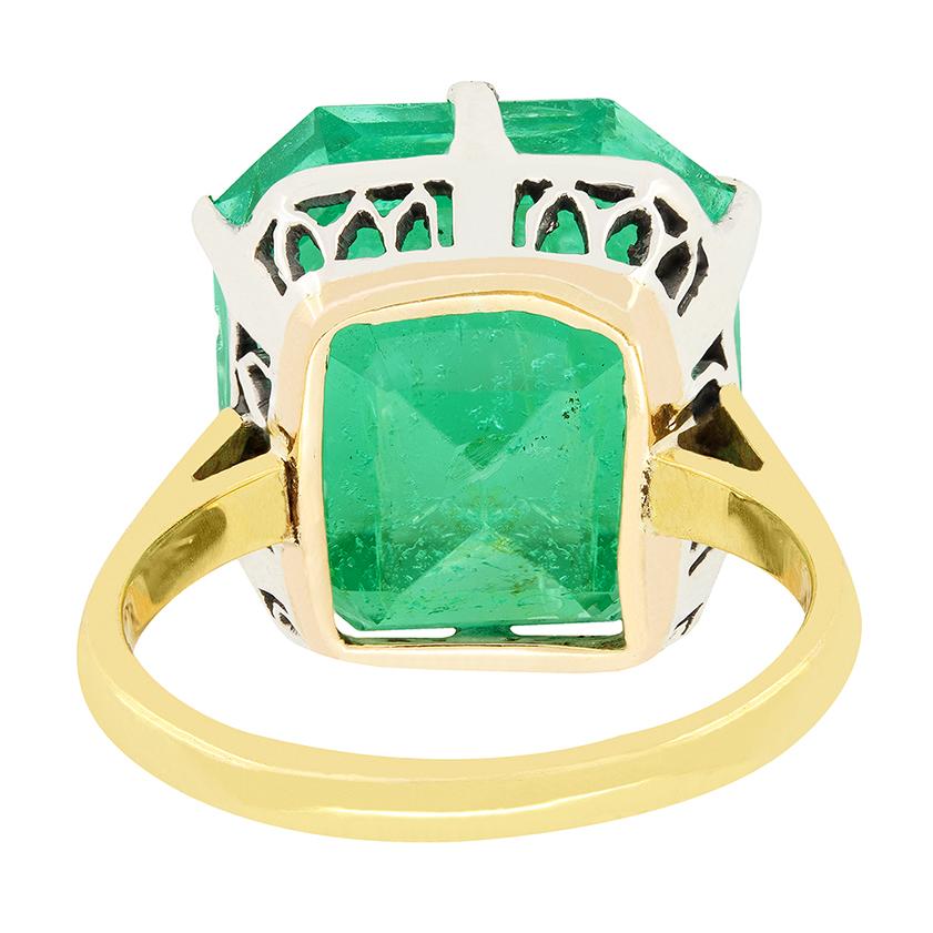 Art Deco 16.48 carat Emerald Solitaire Ring, c.1920s In Good Condition For Sale In London, GB