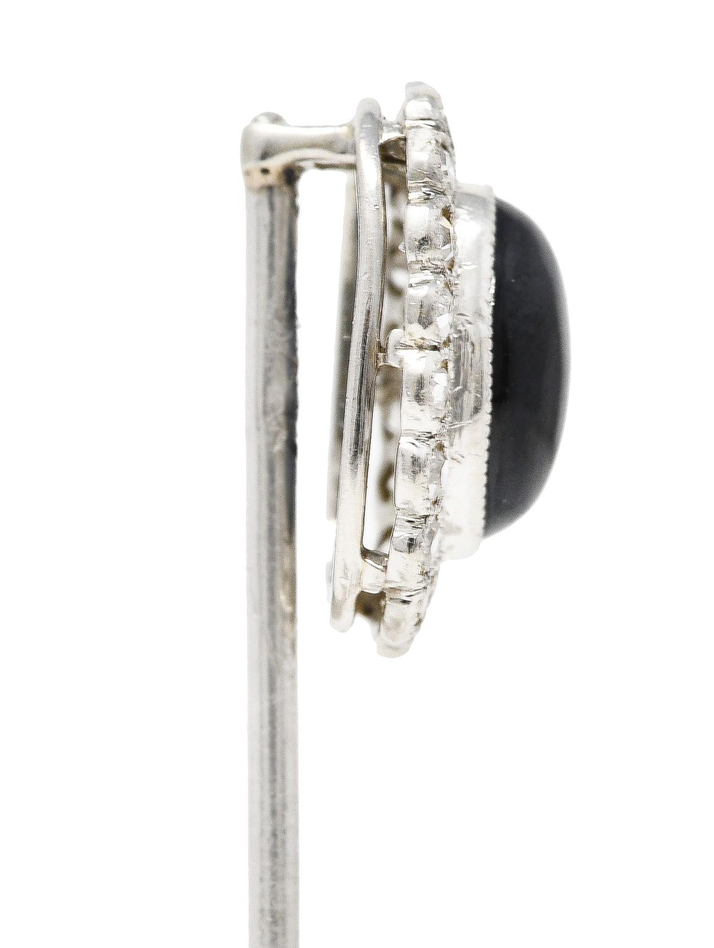 Women's or Men's Art Deco 1.65 Carats Sapphire Cabochon Diamond Halo Platinum Vintage Stickpin For Sale
