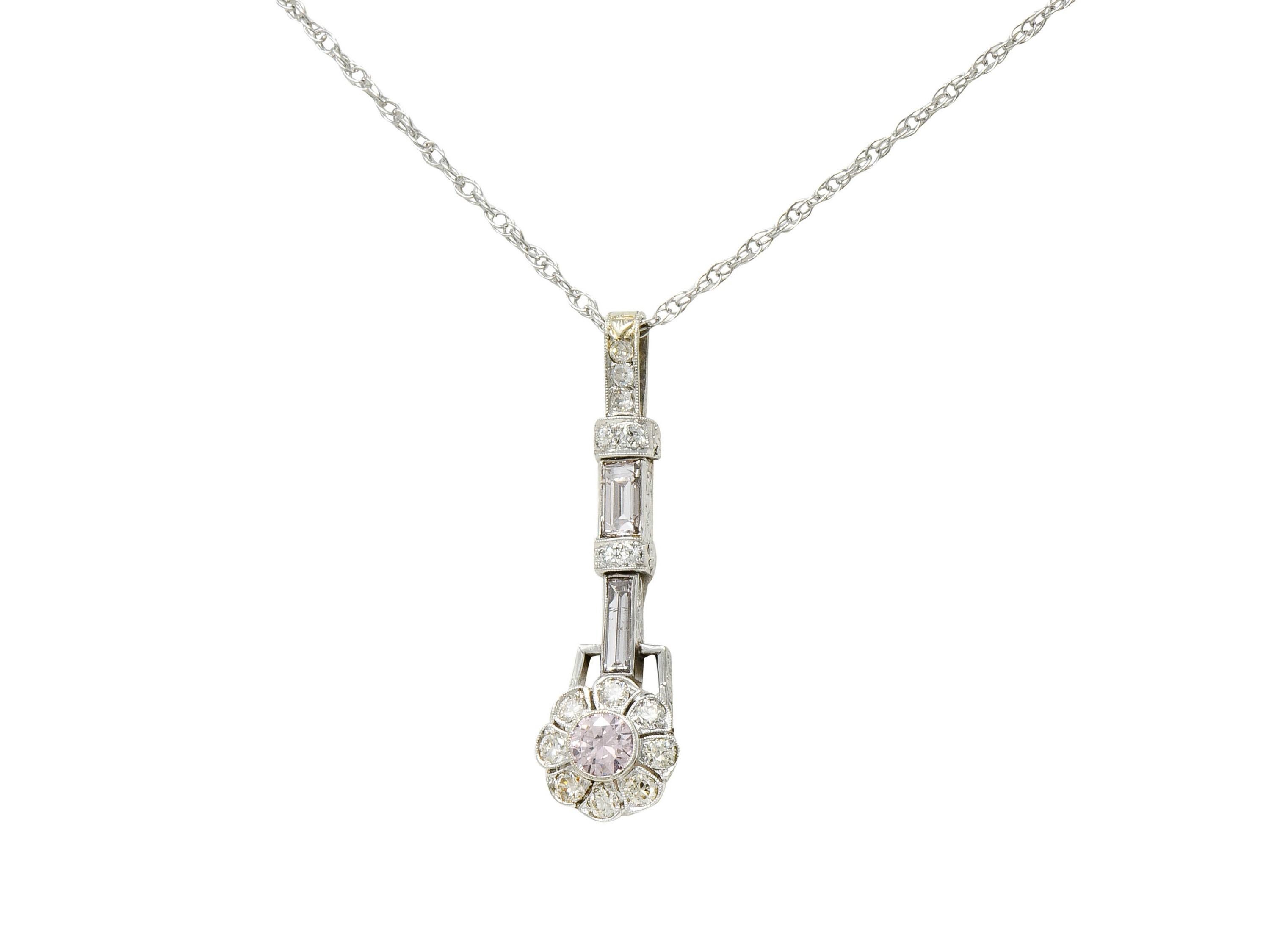 Women's or Men's Art Deco 1.66 Carat Fancy Pink and White Diamond 14 Karat White Gold Necklace