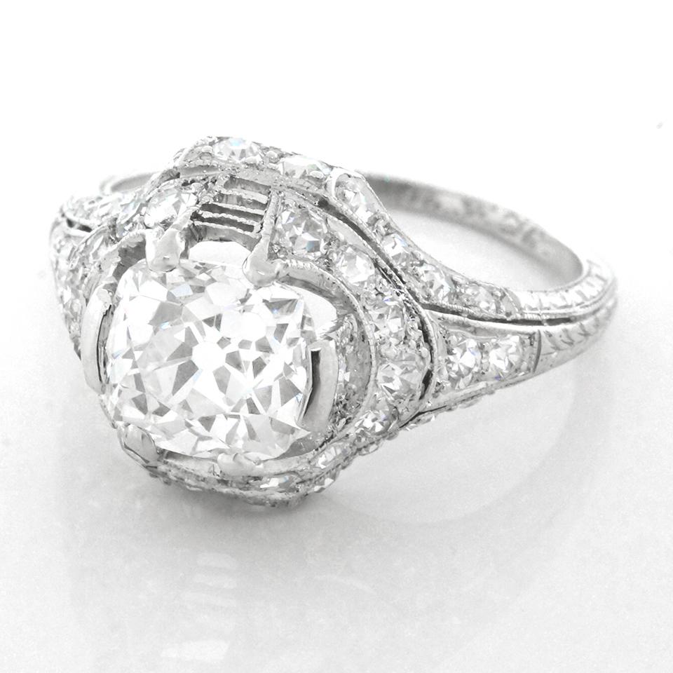 Art Deco 1.68ct Diamond Platinum Engagement Ring In Excellent Condition In Litchfield, CT