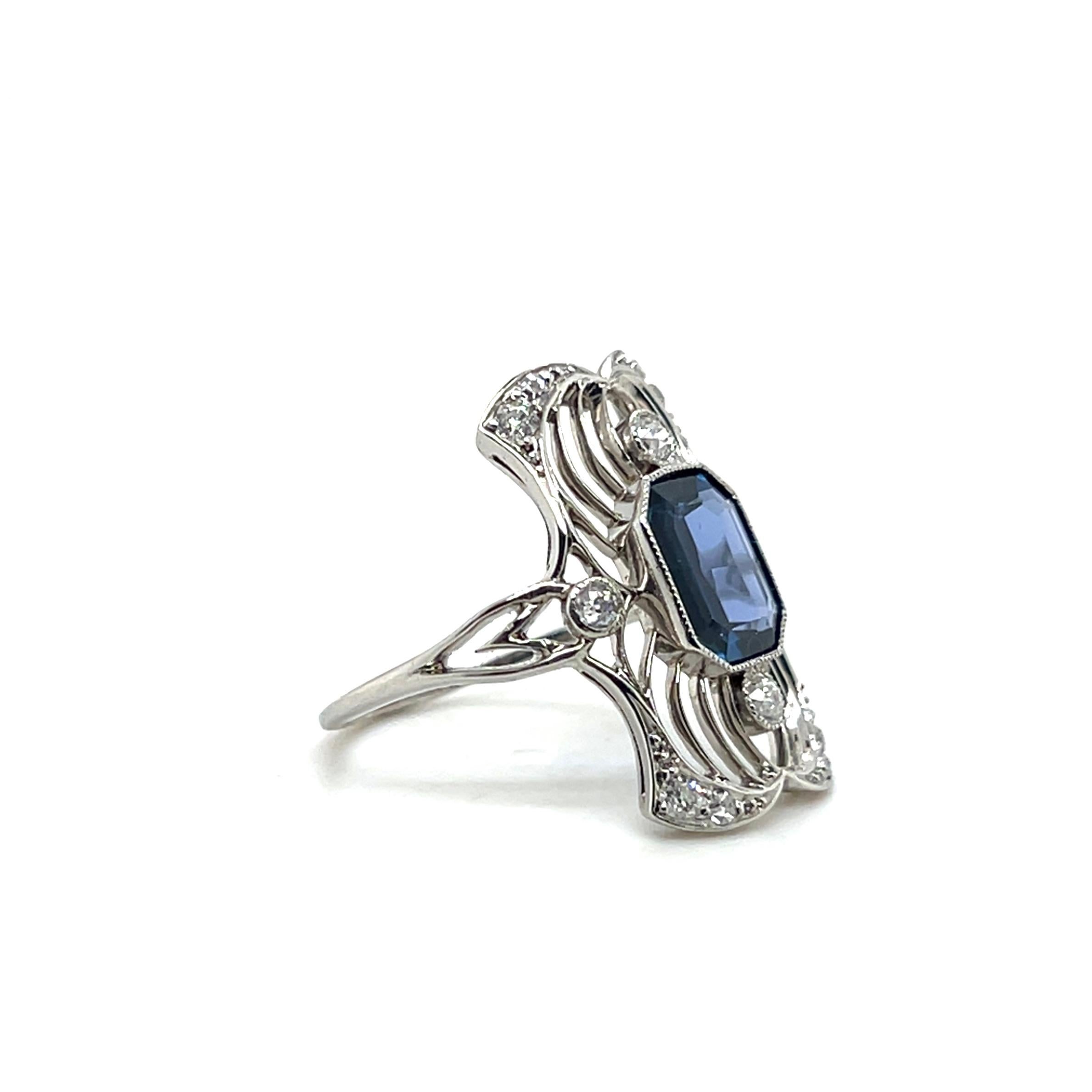 Art Deco 1,69 Karat Blauer Saphir Diamant Platin Filigraner Cocktail Ring im Zustand „Gut“ im Angebot in Towson, MD