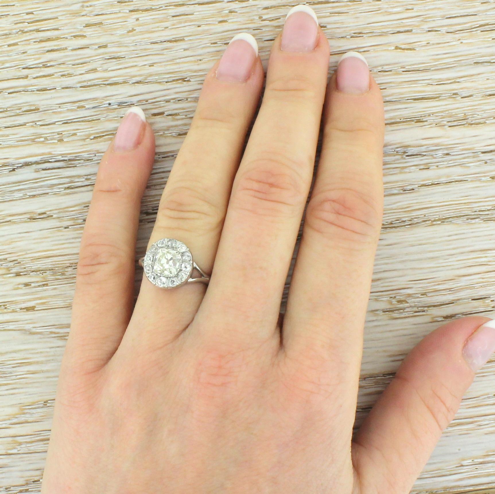 Women's or Men's Art Deco 1.69 Carat Old Cut Diamond Cluster Ring For Sale