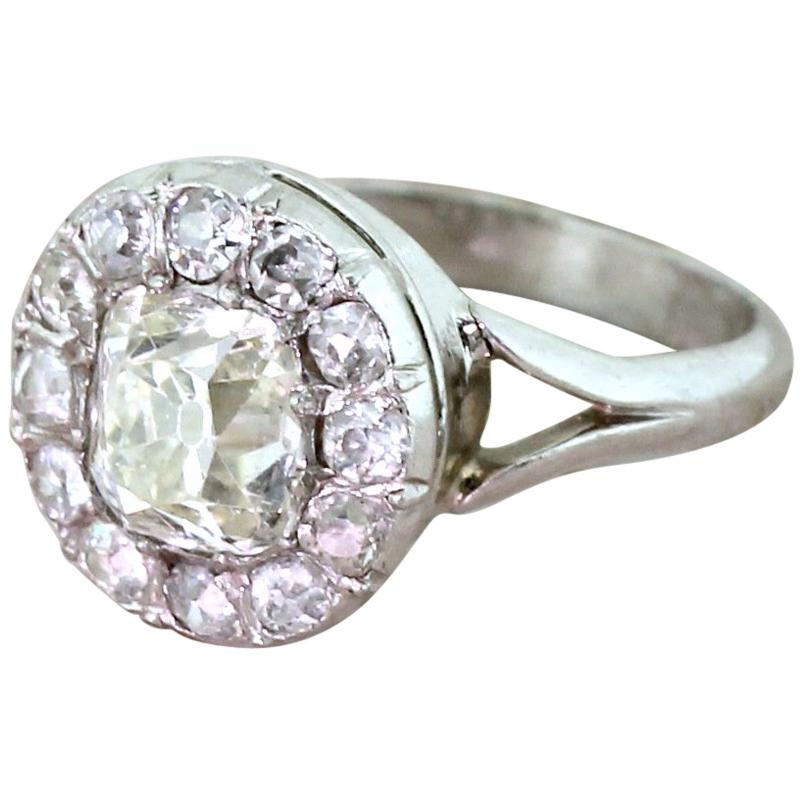 Art Deco 1.69 Carat Old Cut Diamond Cluster Ring For Sale