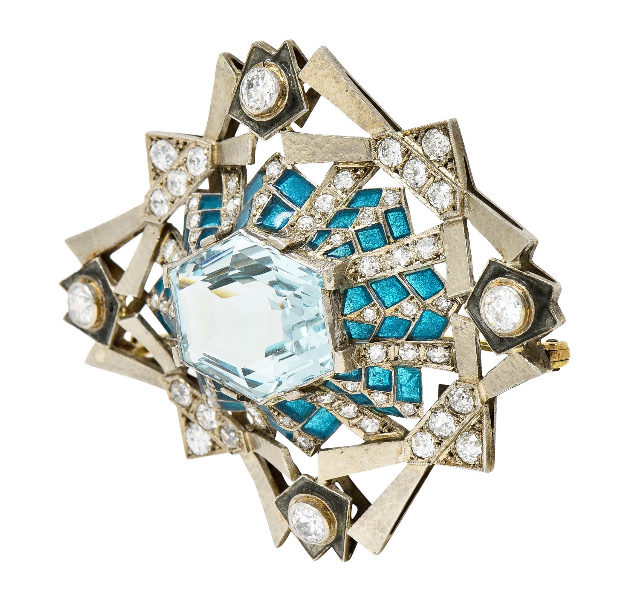 Art Deco 16.90 Carat Aquamarine Diamond Plique-A-Jour 14 Karat White Gold Brooch In Excellent Condition For Sale In Philadelphia, PA