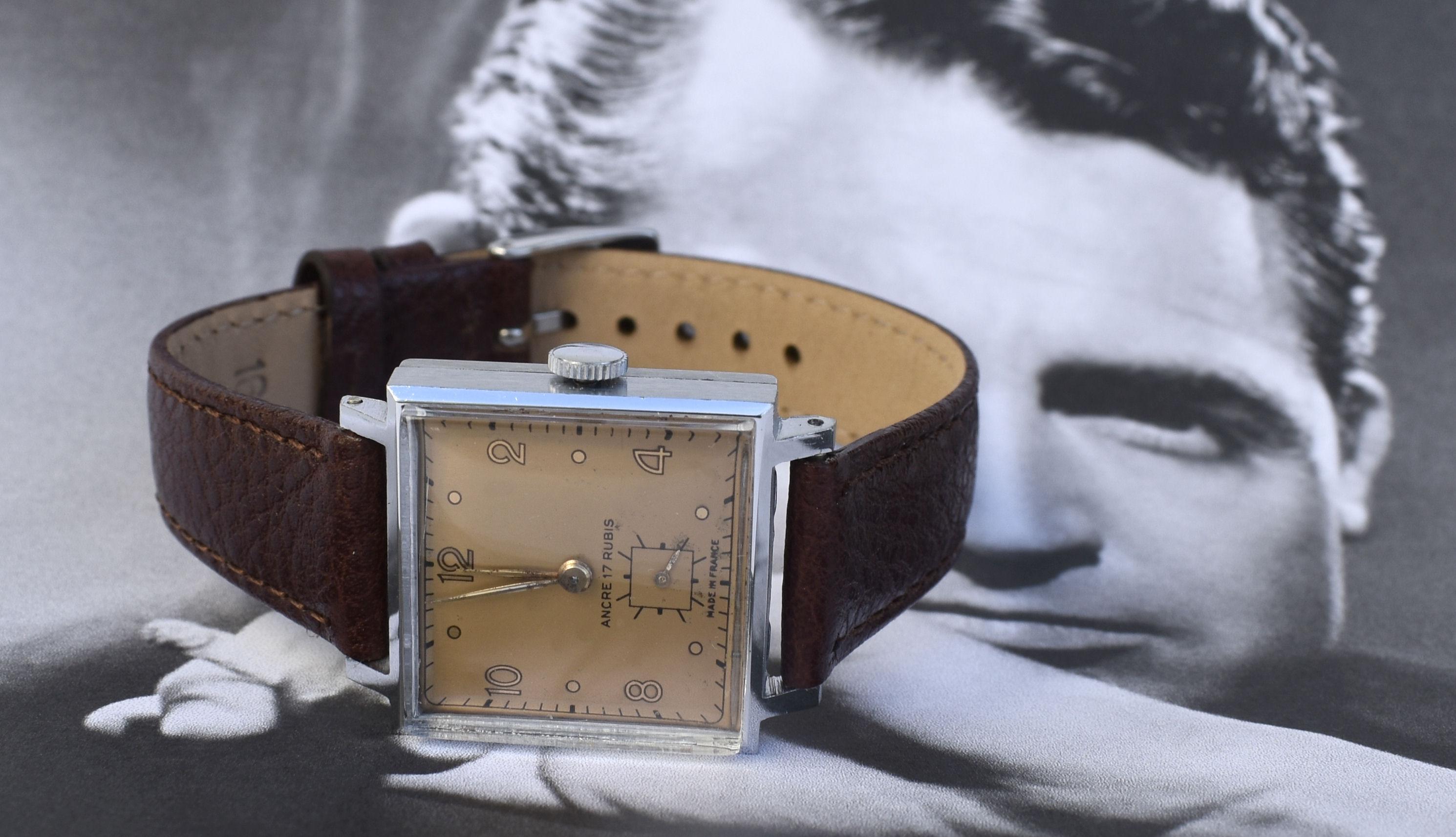 Art Deco 17 Jewels Square Dial Gents Manual Wristwatch, c1930 In Good Condition For Sale In Westward ho, GB