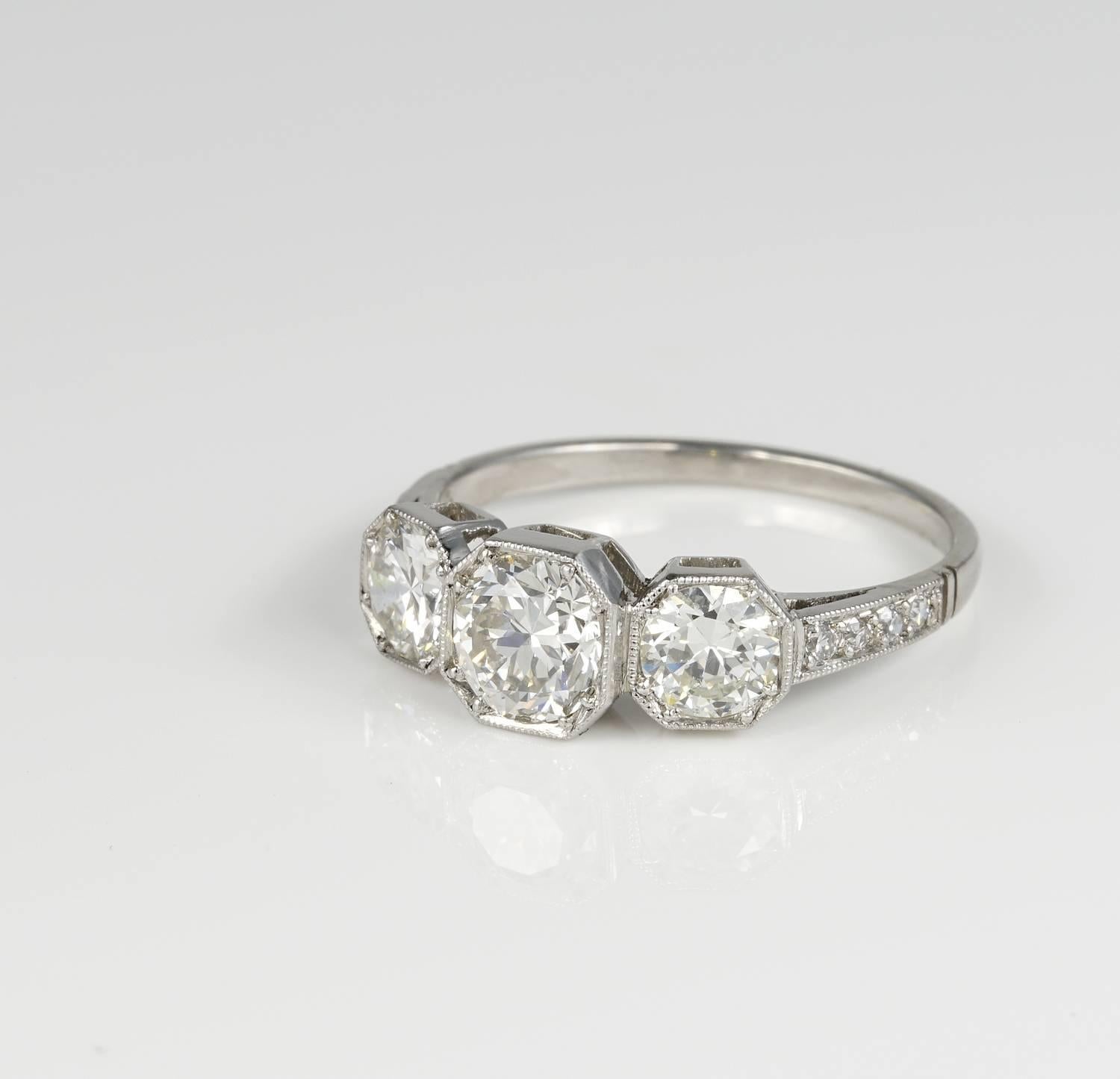 diamond trilogy ring platinum