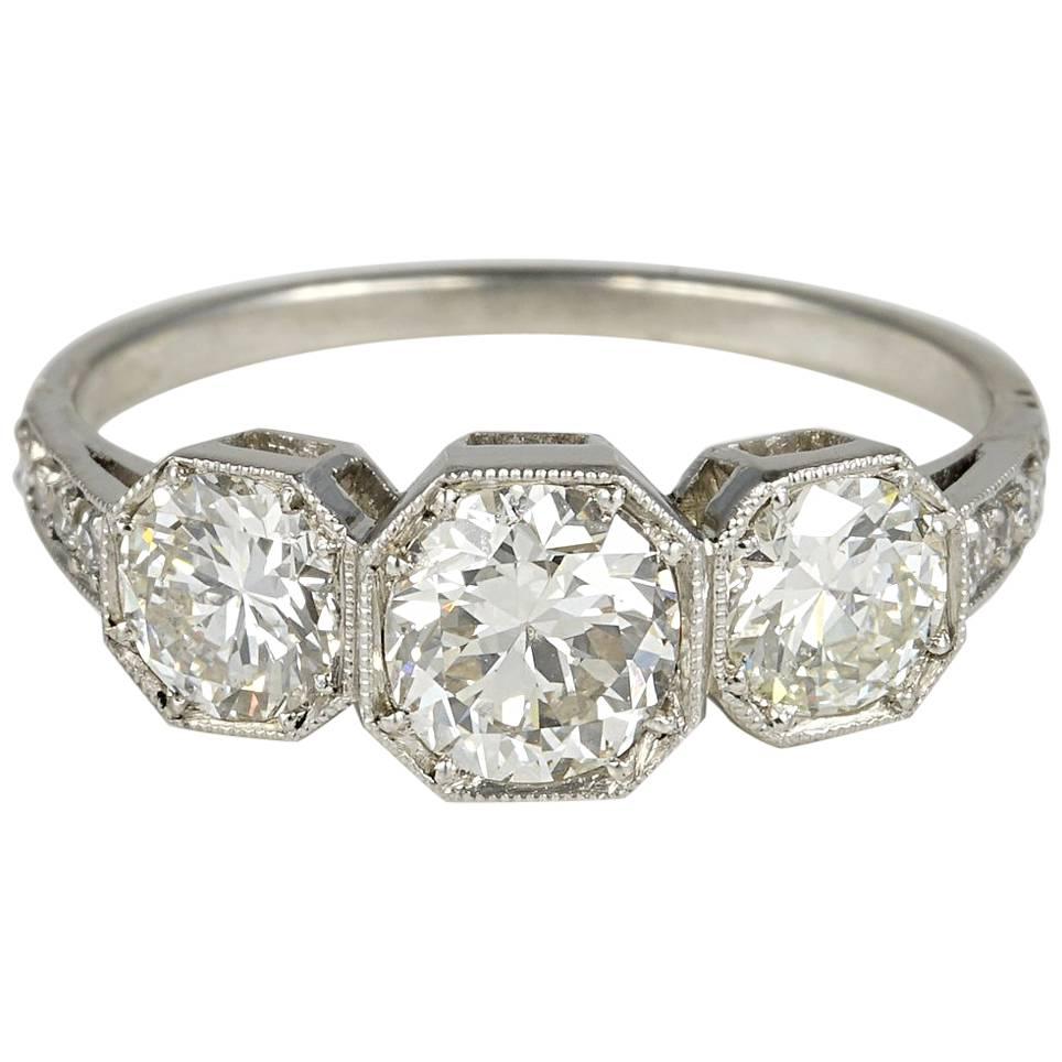 Art Deco 1.70 Carat Diamond Platinum Trilogy Ring