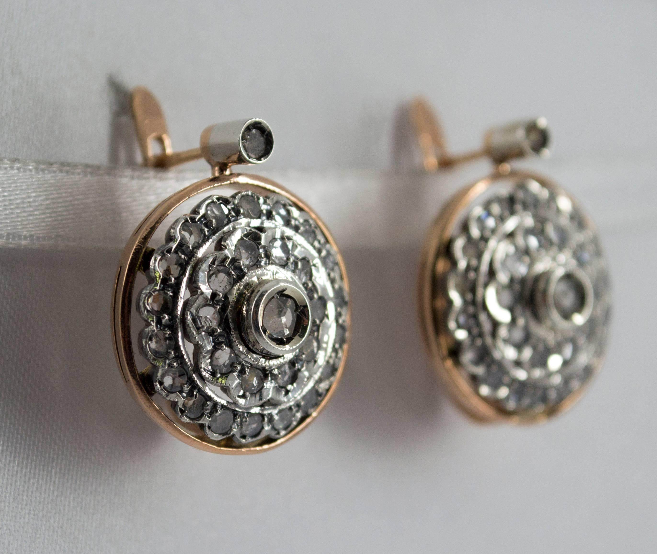 Boucles d'oreilles à levier en or jaune avec diamants blancs de 1,70 carat, style Renaissance Neuf - En vente à Naples, IT