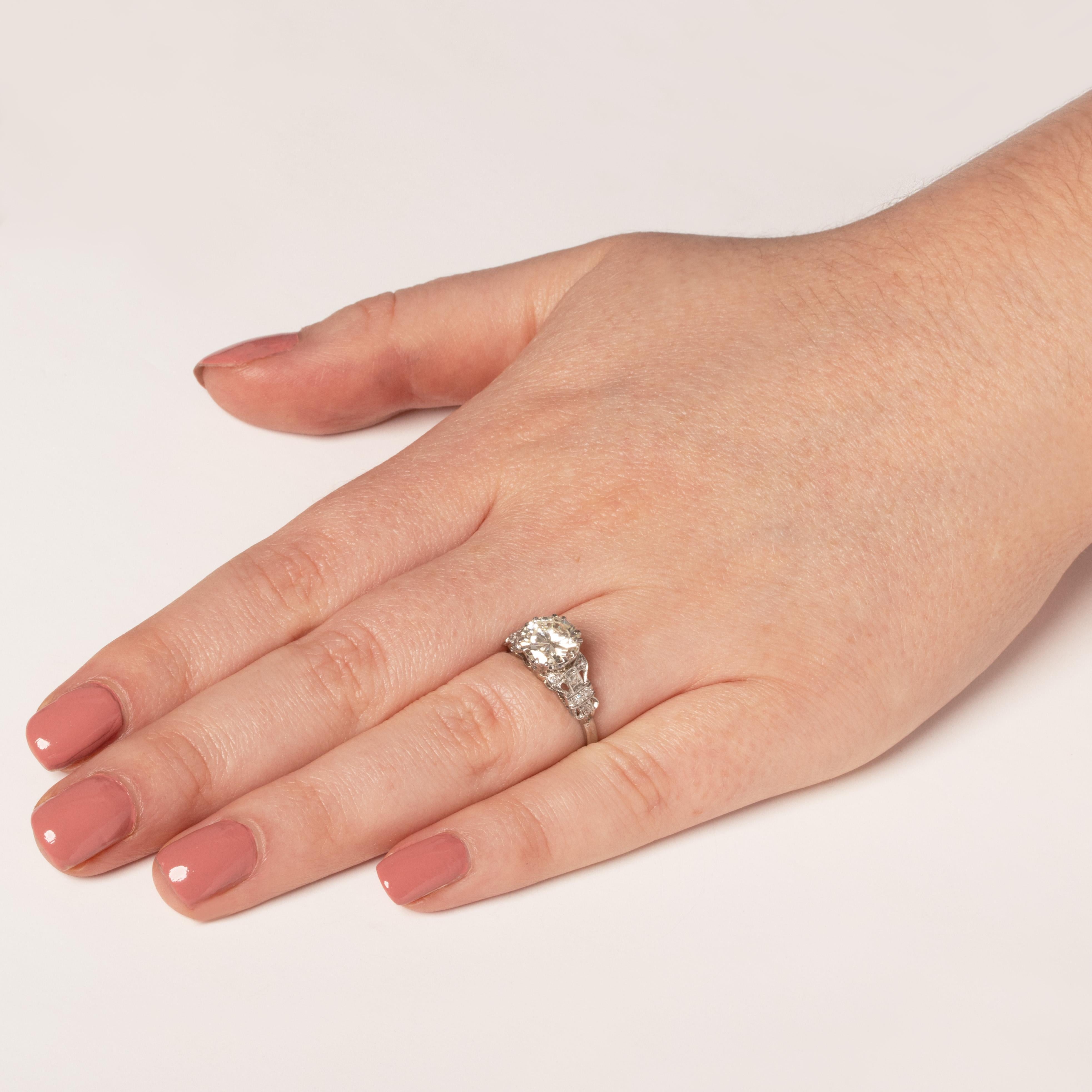 Art Deco 1.70ct Diamond Solitaire Ring, c.1930s im Zustand „Gut“ im Angebot in London, GB