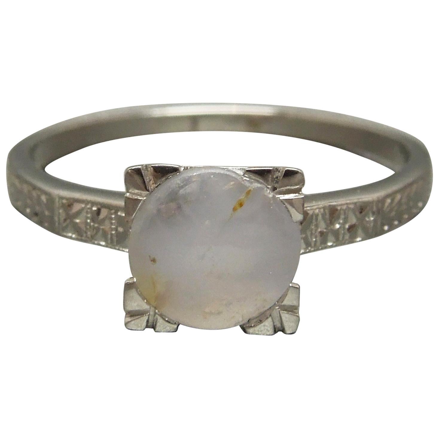 Art Deco 1.71 Carat Lavender Sapphire Platinum Ring For Sale