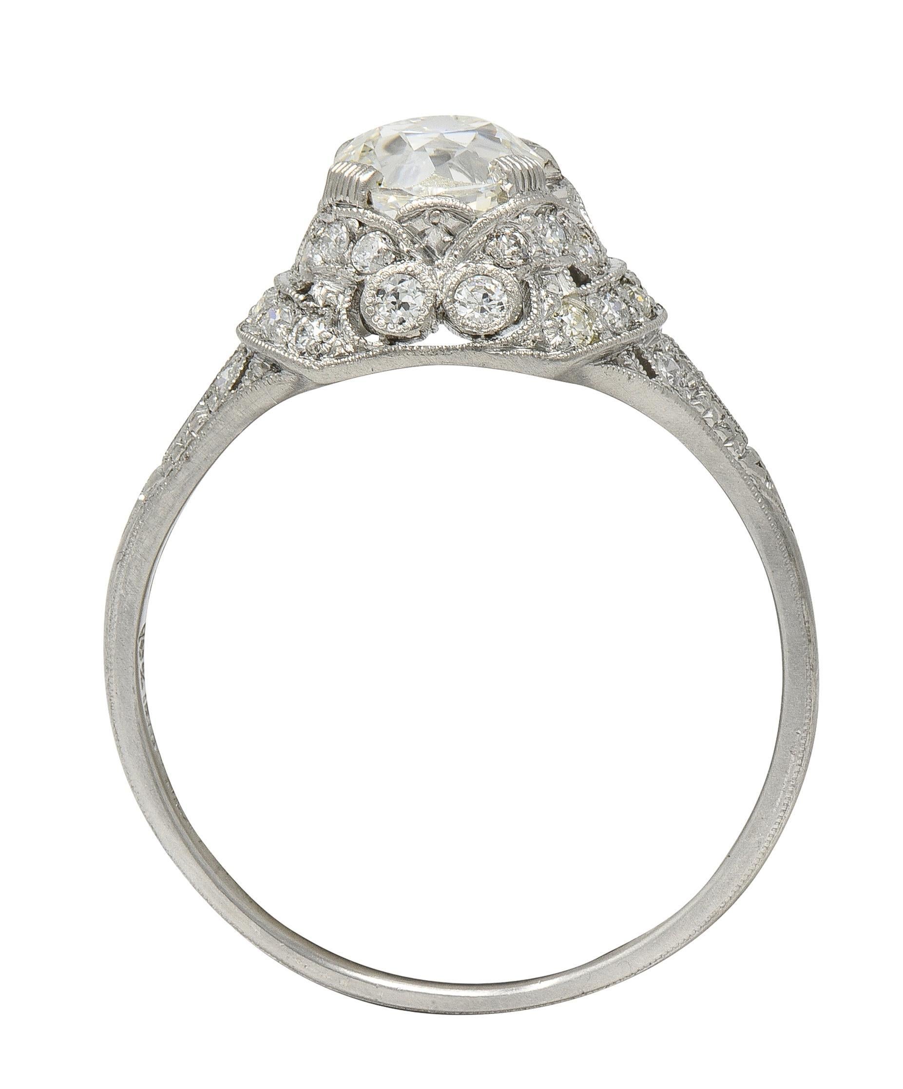 Art Deco 1.71 CTW Old Mine Cut Diamond Platinum Ribbon Vintage Verlobungsring im Angebot 5