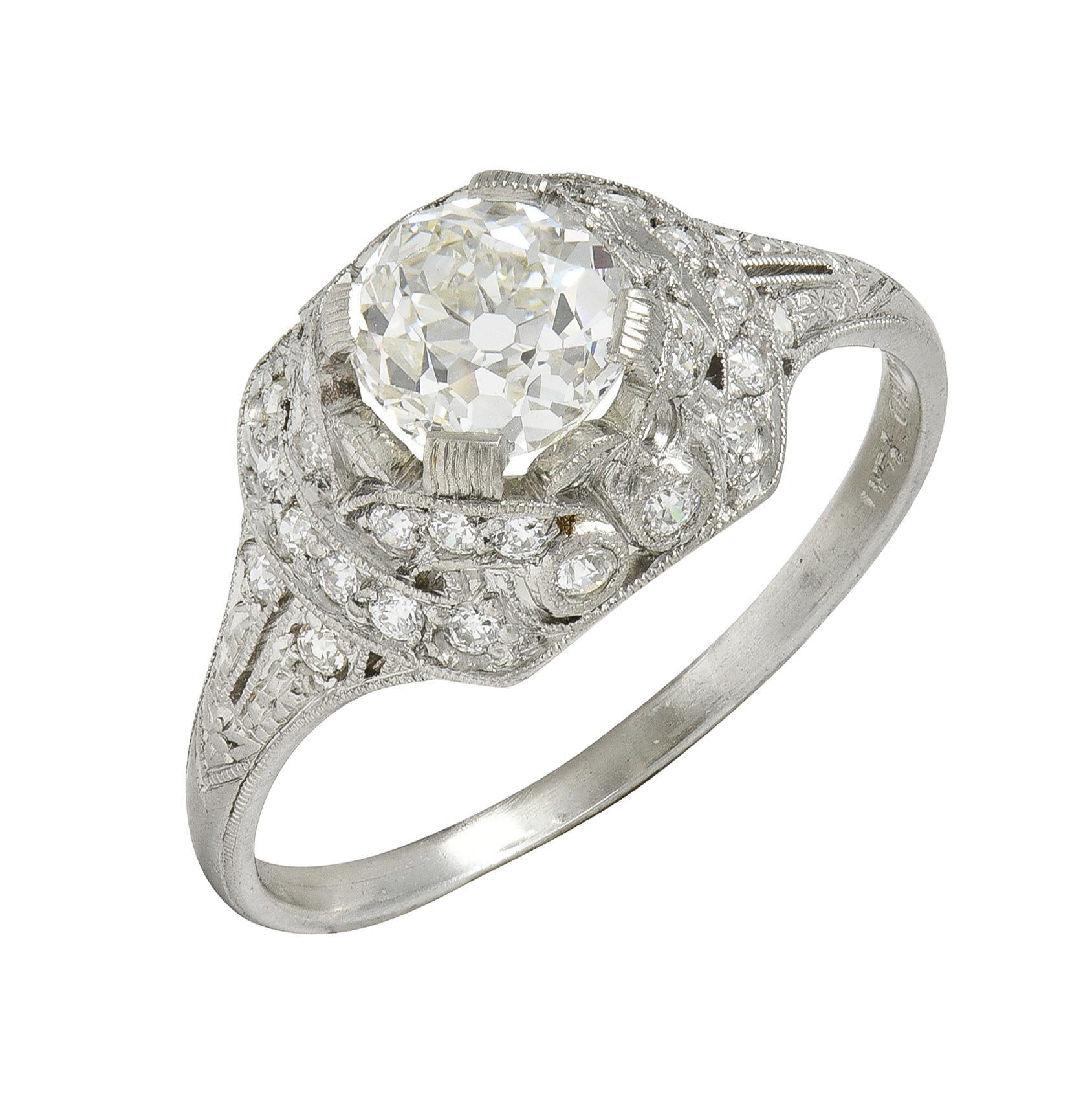 Art Deco 1.71 CTW Old Mine Cut Diamond Platinum Ribbon Vintage Verlobungsring im Angebot 7