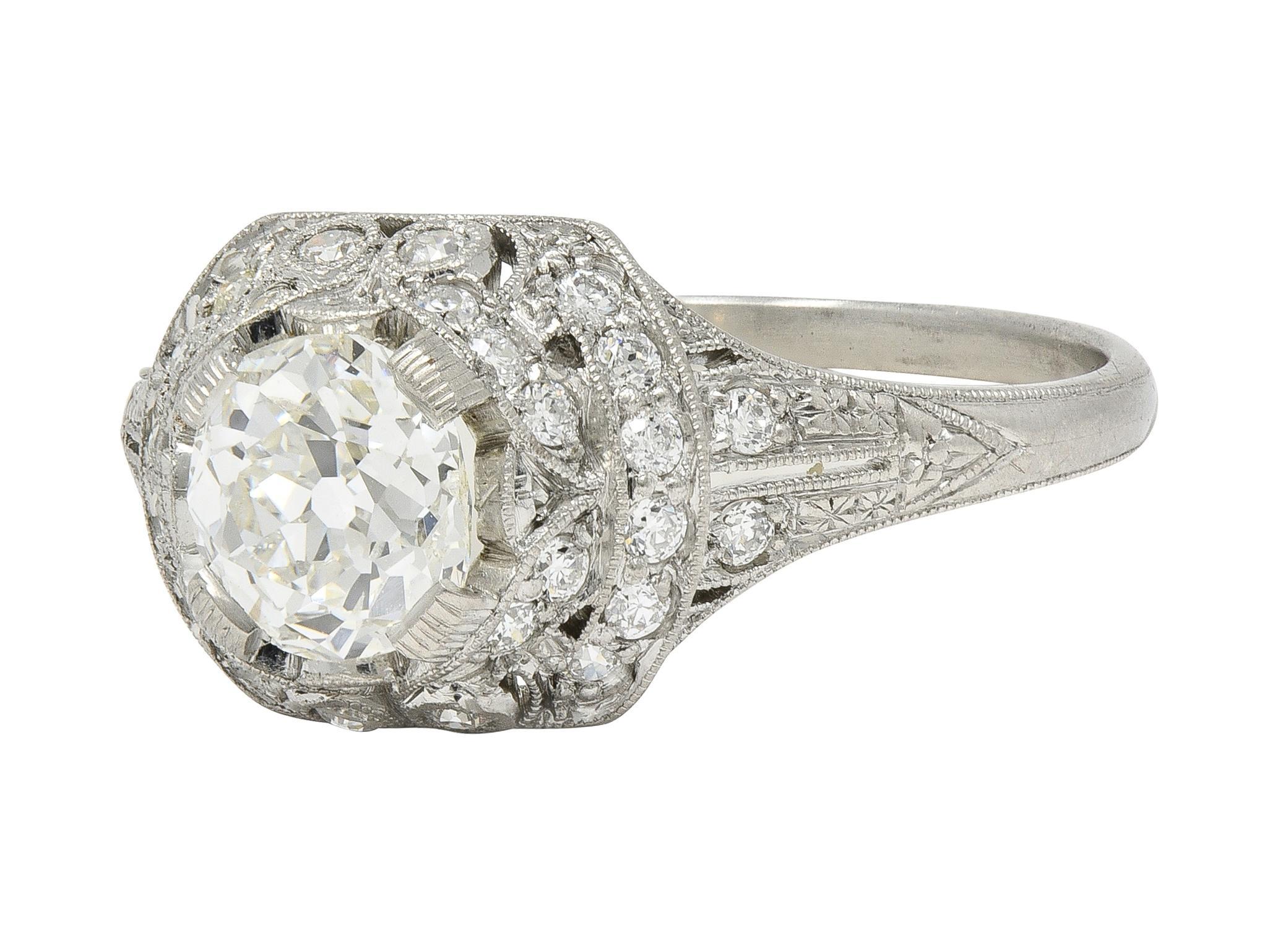 Art Deco 1.71 CTW Old Mine Cut Diamond Platinum Ribbon Vintage Verlobungsring im Angebot 1