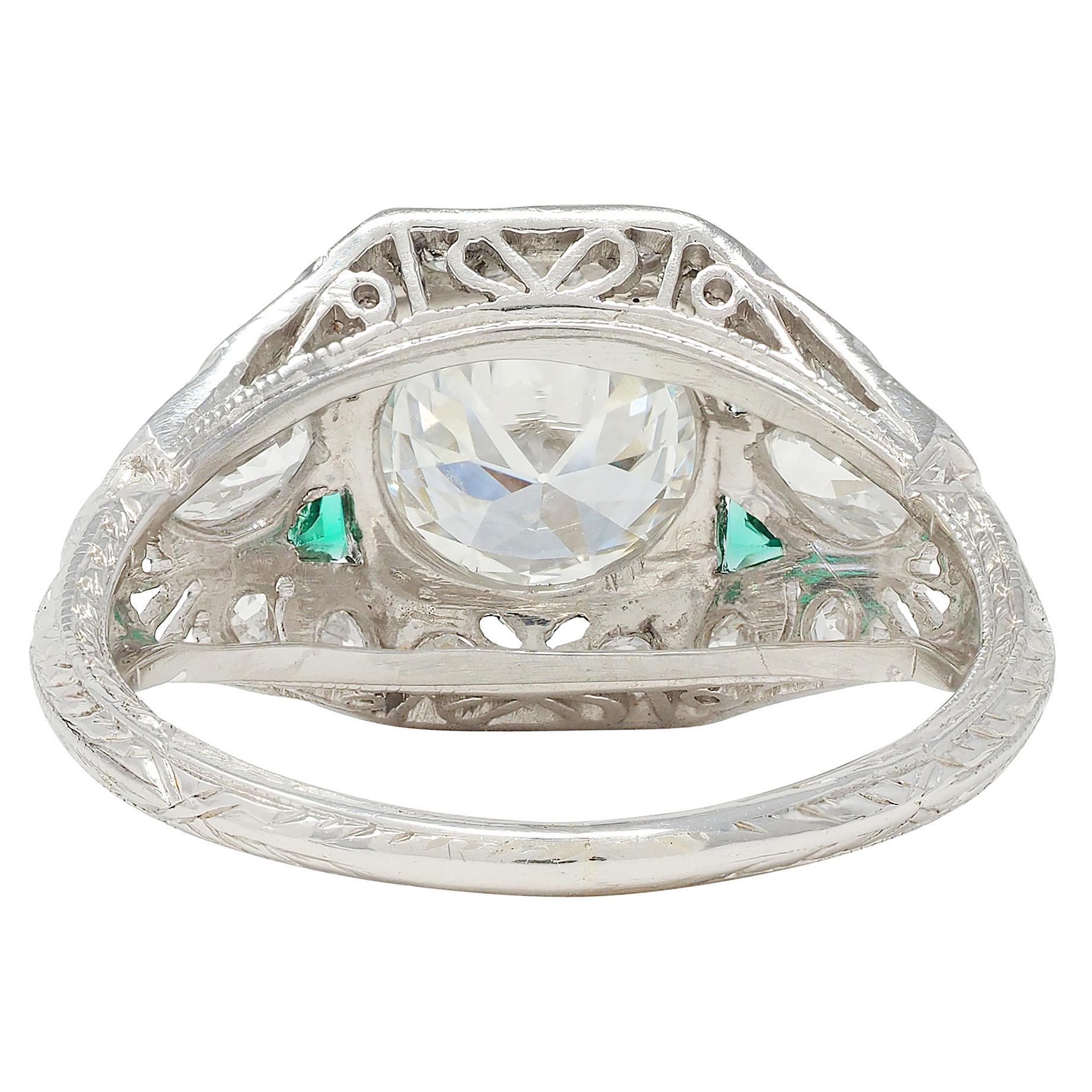 Women's or Men's Art Deco 1.72 CTW Diamond Emerald Platinum Vintage Wheat Bombé Engagement Ring For Sale