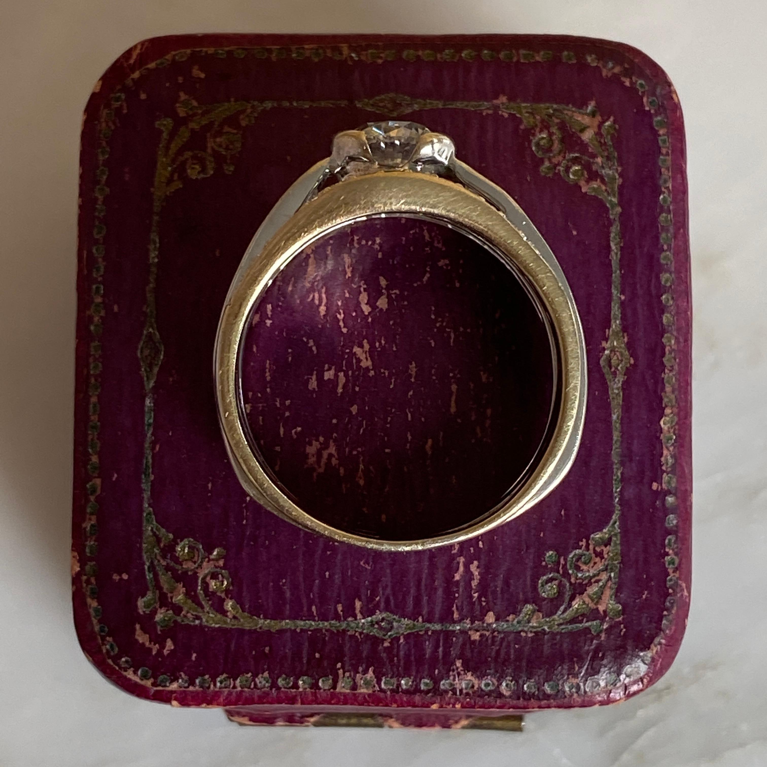 Art Deco 1.74ct TW Diamond Platinum Ring For Sale 6