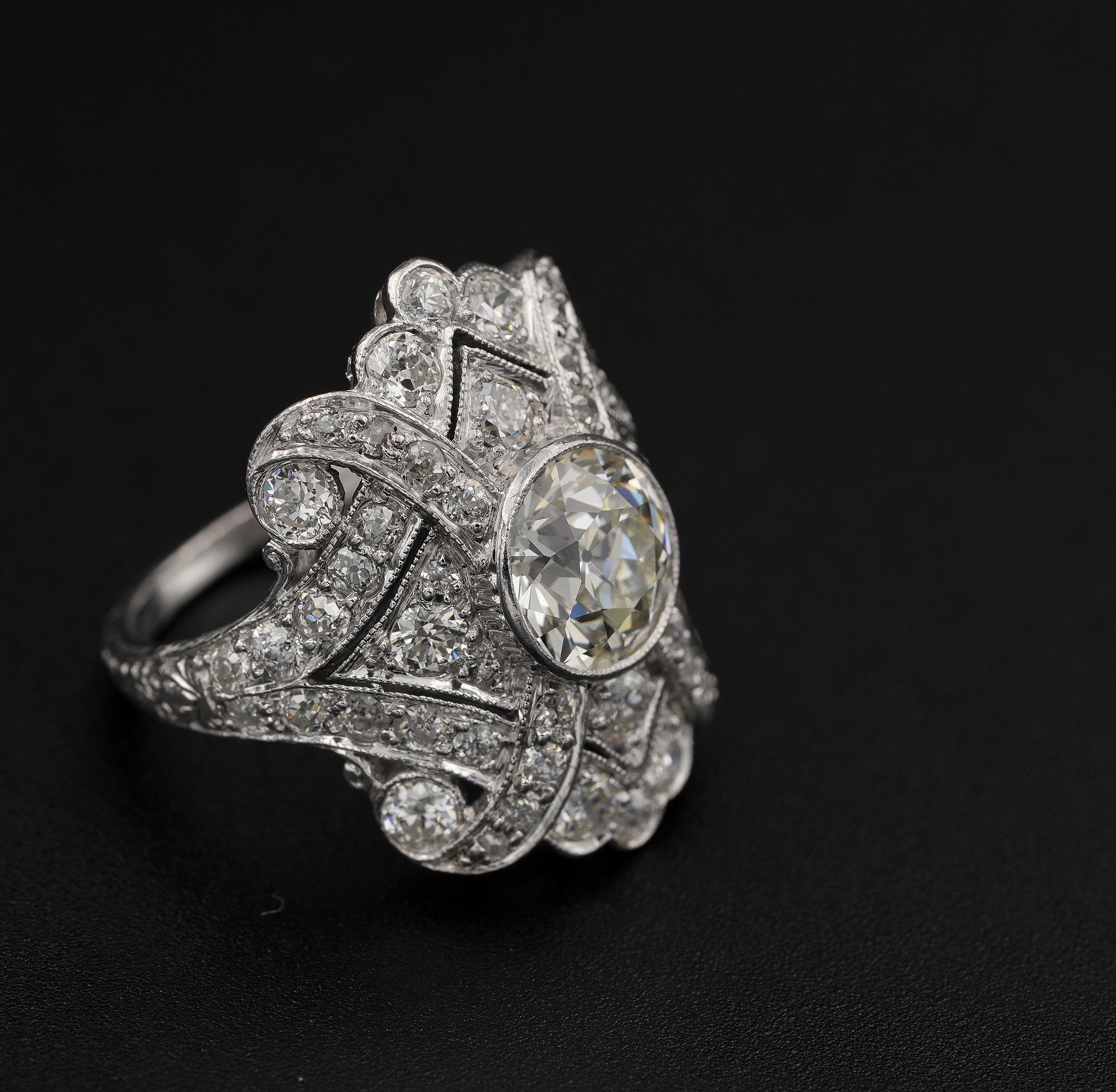 Platin-Platin-Plakette-Ring, Art déco, 1,75 Karat Diamant Plus 2,20 Karat (Alteuropäischer Schliff) im Angebot
