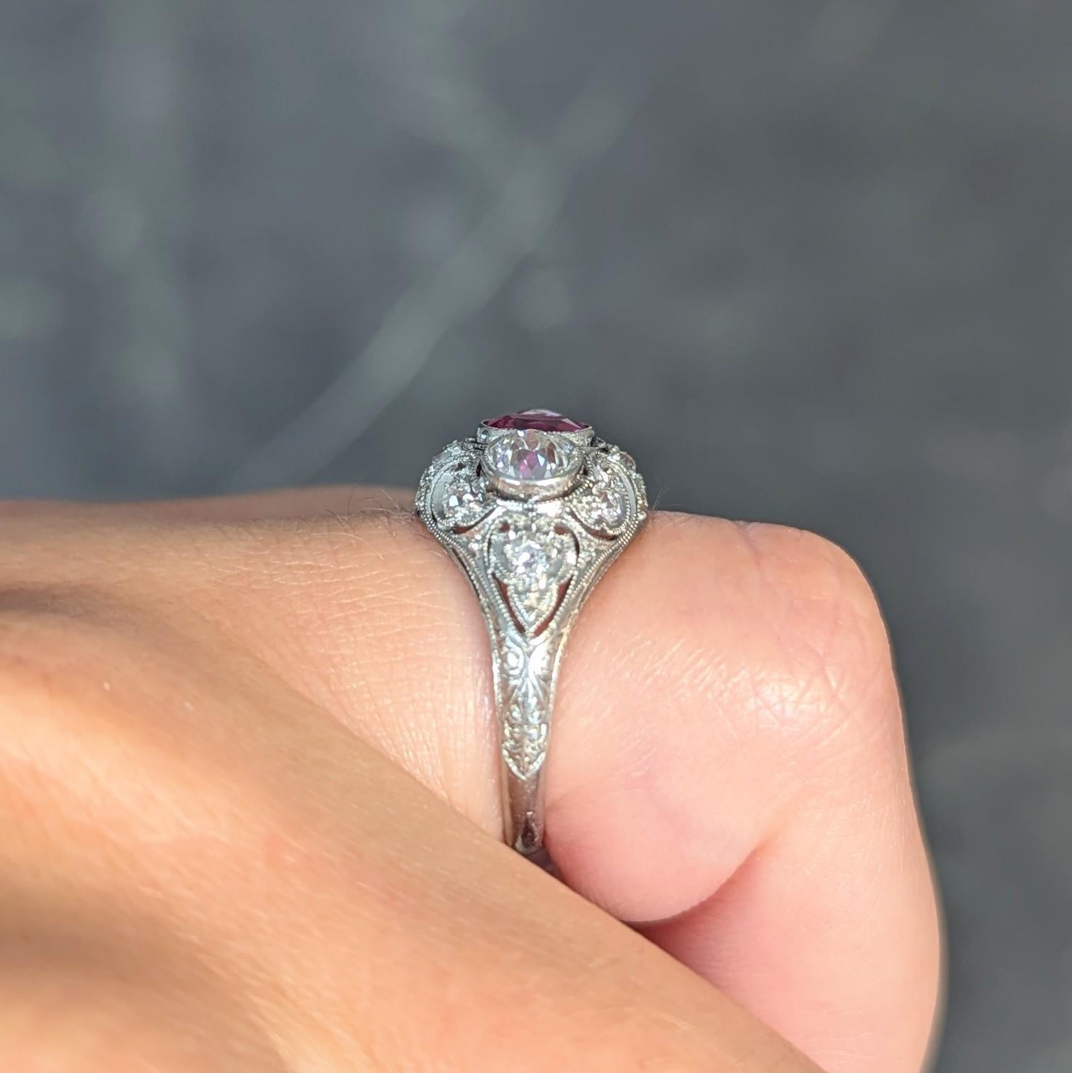 Art Decó 1,75 CTW Sin Calor Rubí de Birmania Diamante Platino Anillo Bombé Vintage GIA en venta 8