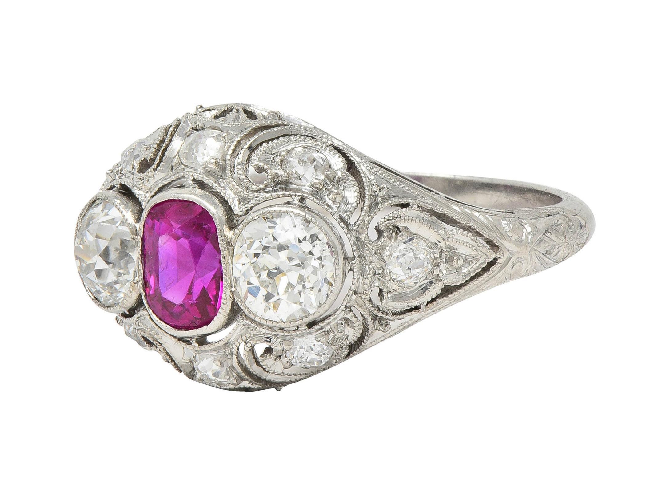 Art Decó 1,75 CTW Sin Calor Rubí de Birmania Diamante Platino Anillo Bombé Vintage GIA en venta 3