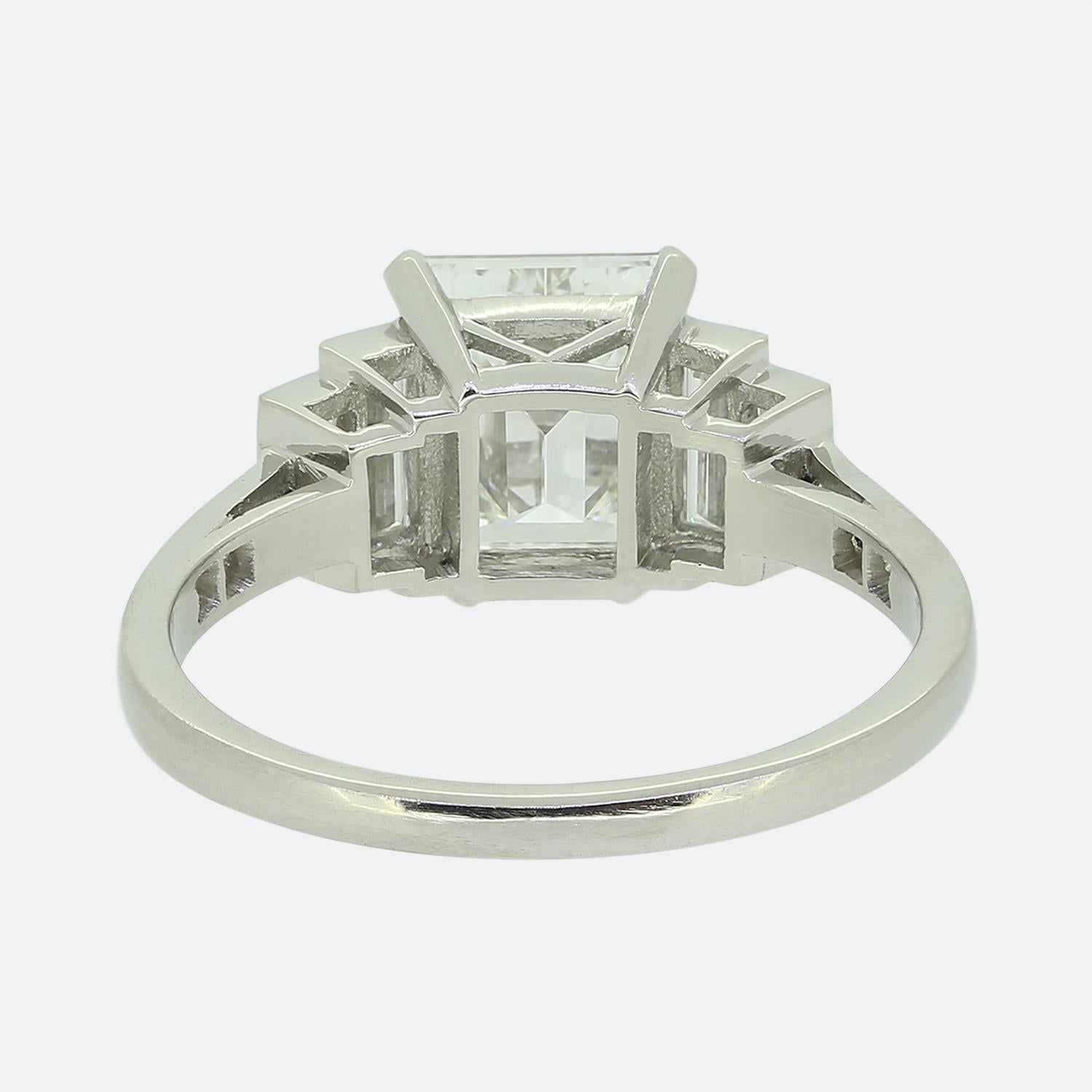 Women's or Men's Art Deco 1.77 Carat Emerald Cut Diamond Engagement Ring For Sale