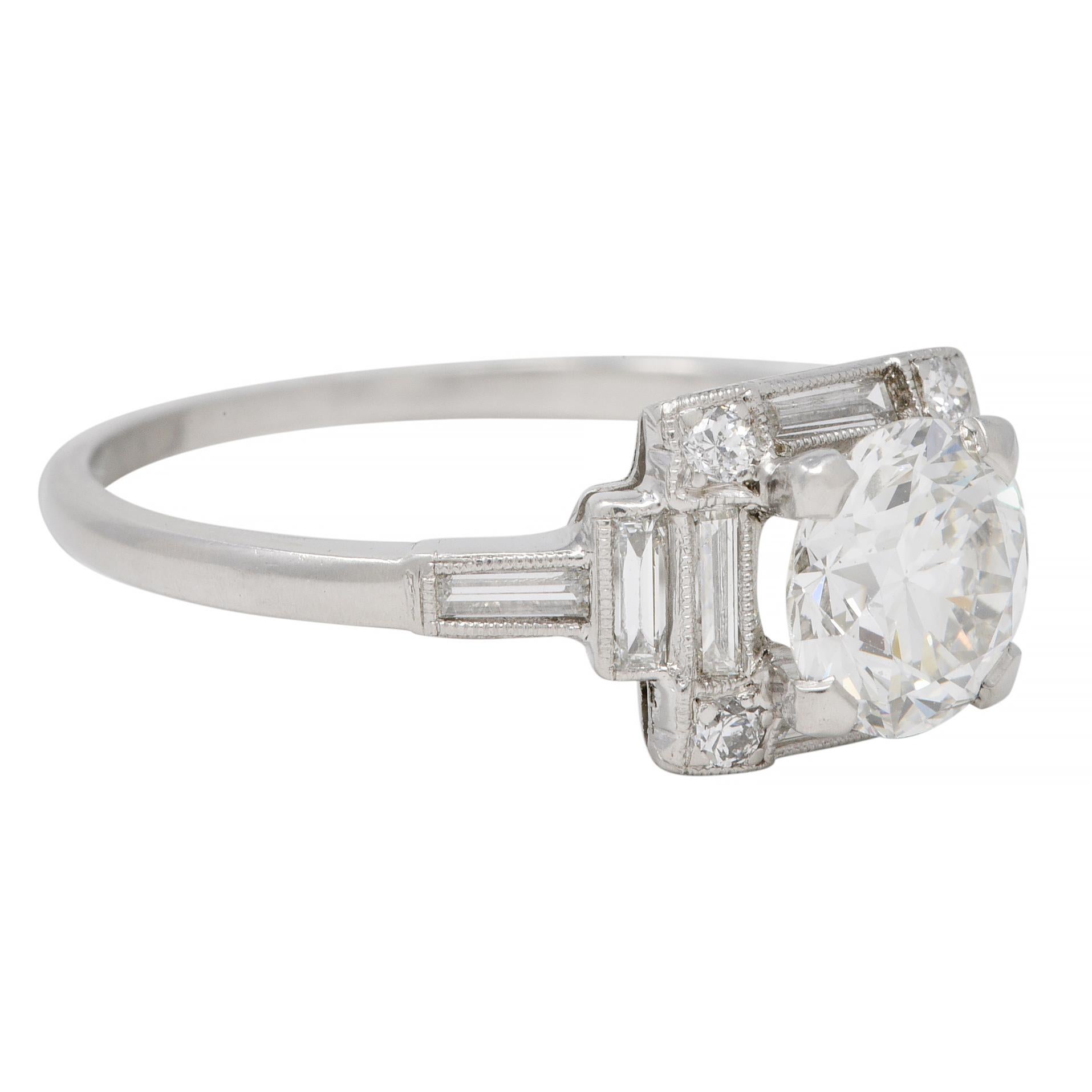 Art Deco Verlobungsring, 1,77 Karat Diamant Platin Quadratischer Cluster Vintage (Art déco)