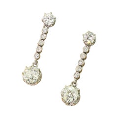 Art Deco 1.78 Carat Old Cut Diamond Drop Earrings