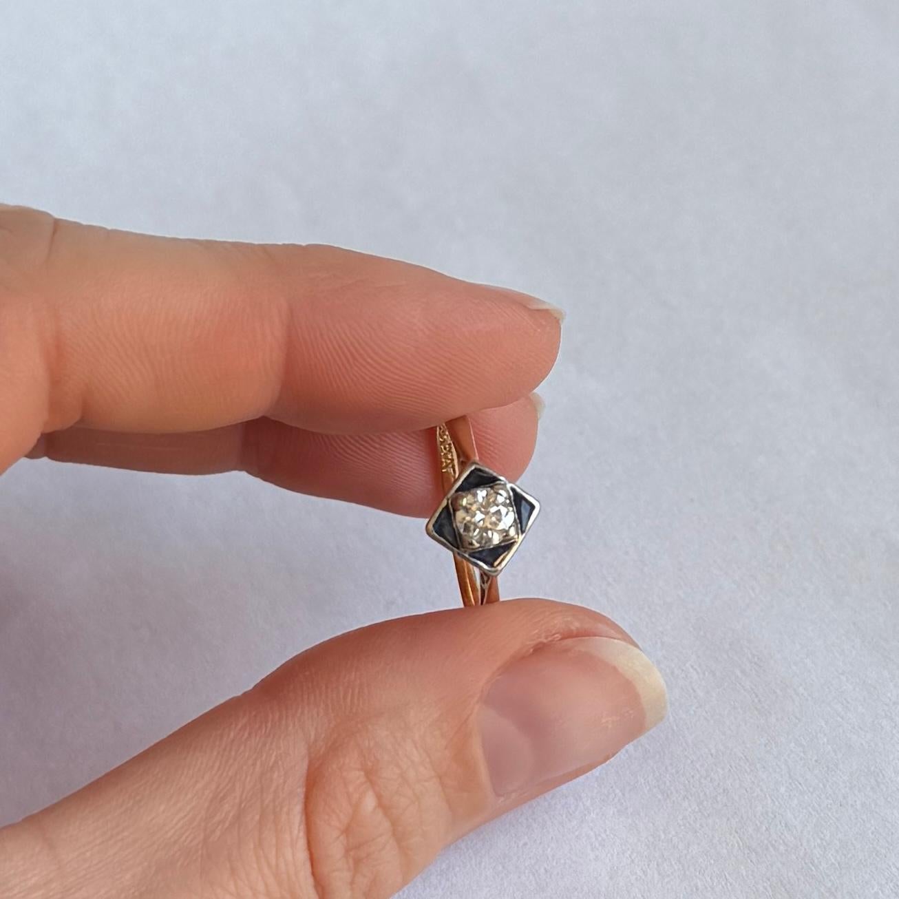Taglio princess Anello Art Deco in oro 18 carati e platino con pannello di zaffiri e diamanti in vendita