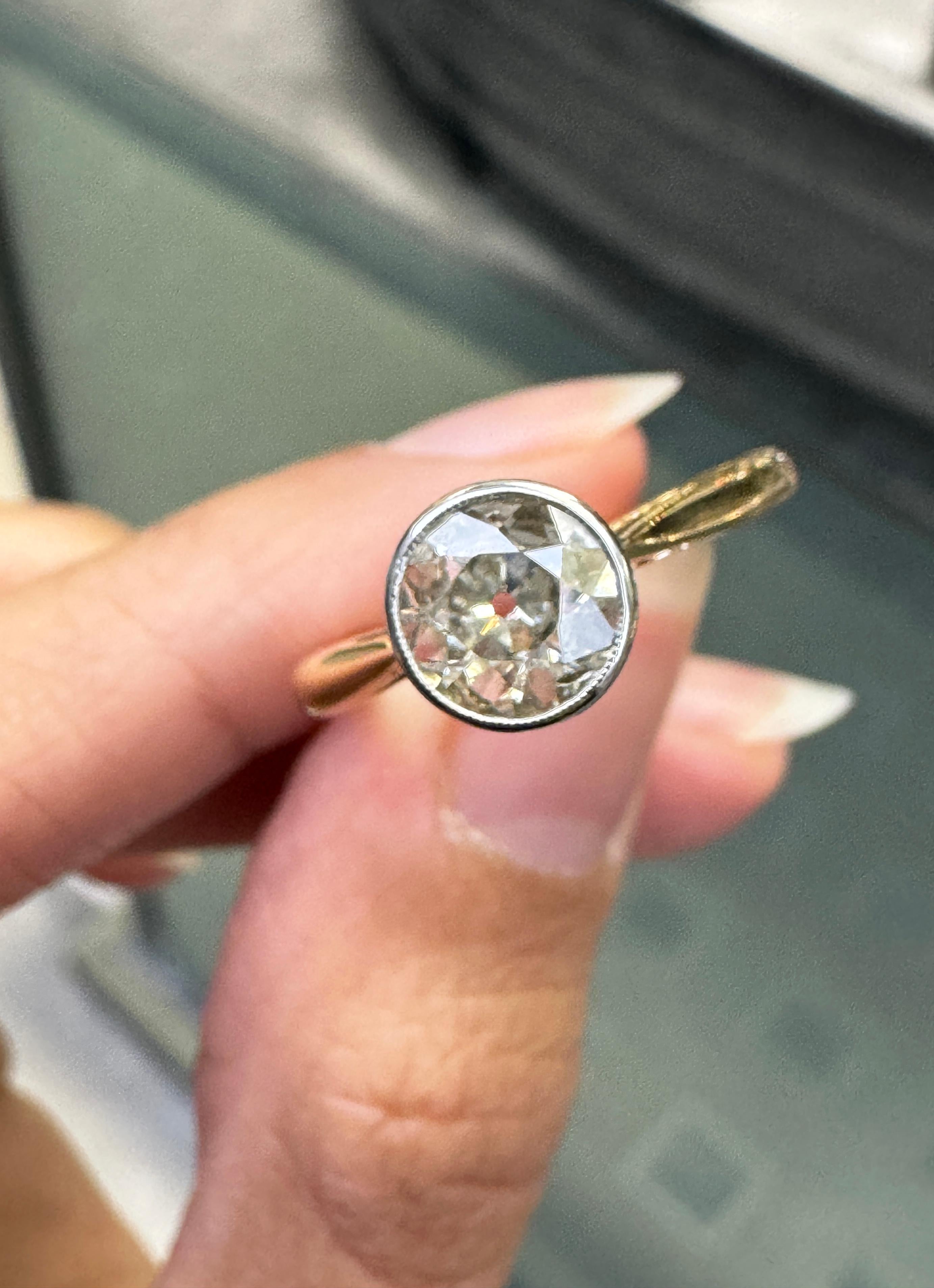 Women's or Men's Art Deco 18 Carat Gold and Platinum Solitaire Diamond Ring in Rub-Over Setting For Sale
