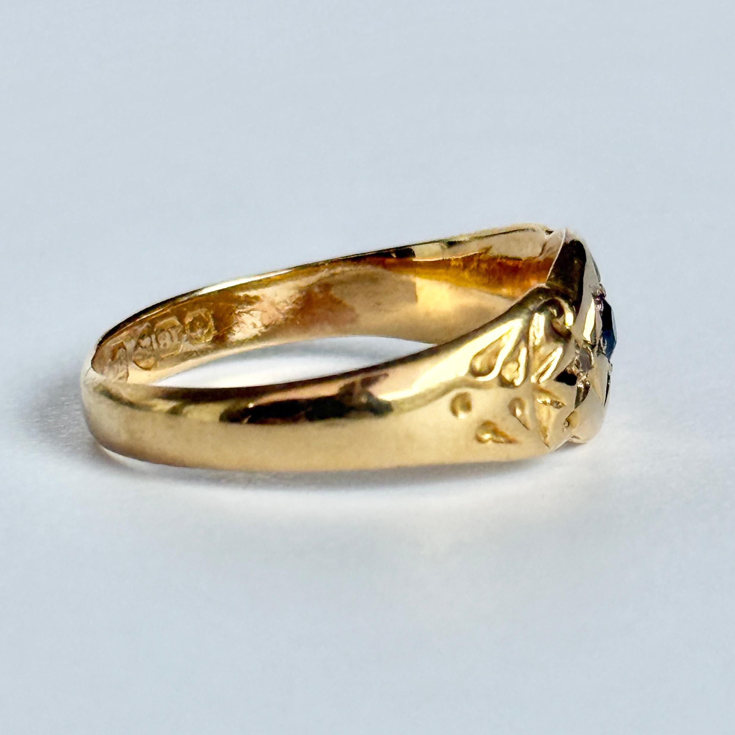 Art Deco 18 Carat Gold Diamond and Sapphire Three Stone Star Setting Ring In Good Condition For Sale In Chipping Campden, GB