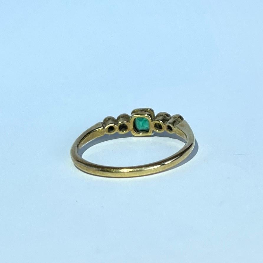 Art Deco 18 Carat Gold Emerald and Diamond Five-Stone Ring In Good Condition For Sale In Chipping Campden, GB