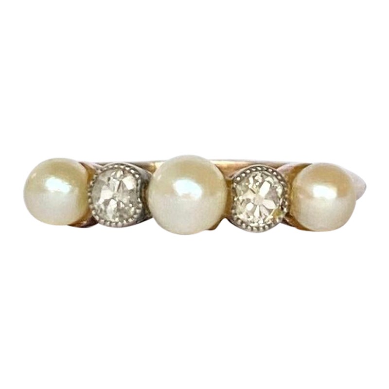 Anello a cinque pietre con perle e diamanti in oro 18 carati Art Deco