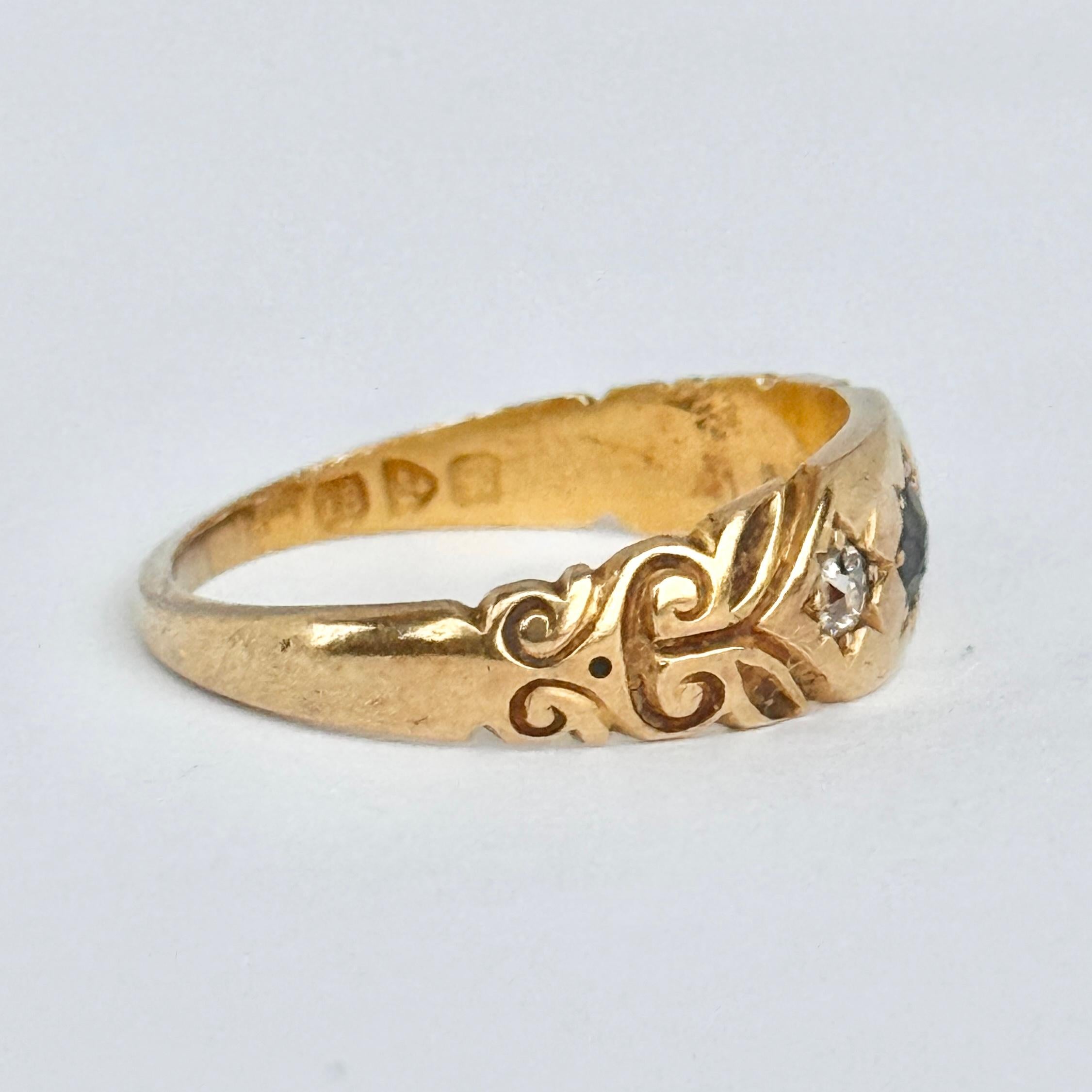 Bague à trois pierres en or 18 carats, saphir et diamant, sertie en étoile Art déco Bon état - En vente à Chipping Campden, GB